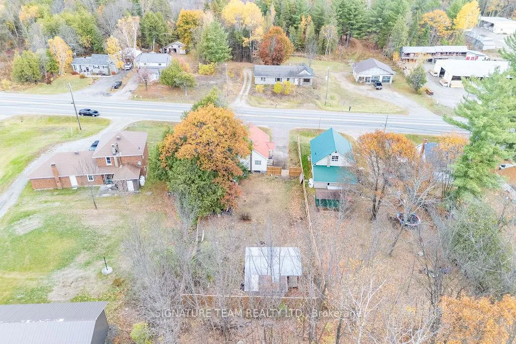Photo 30 of 8613 60 Highway, North Algona Wilberforce, North Algona/Wilberforce Twp — HOMEH