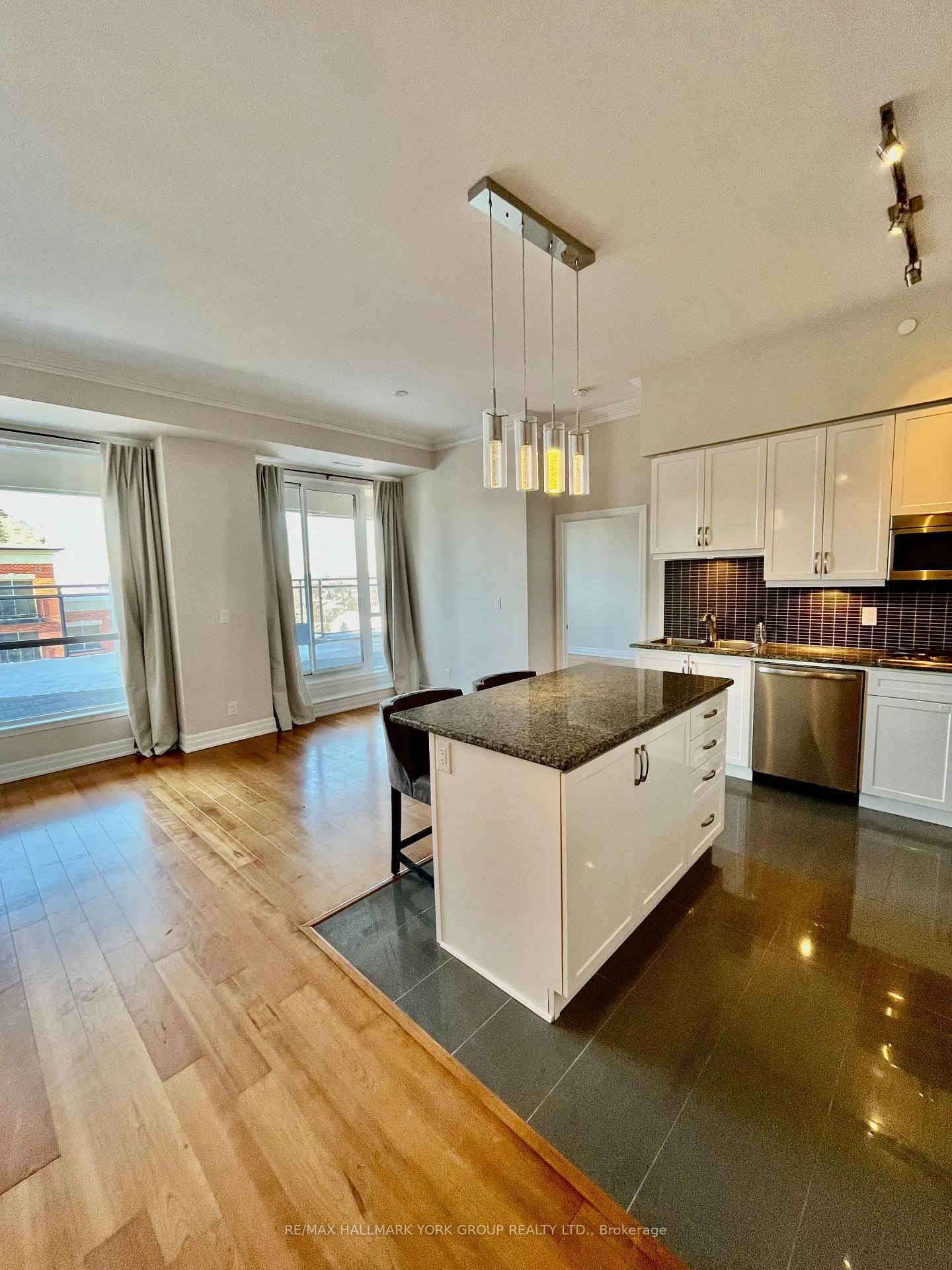 Photo 3 of Unit 509, 111 Civic Square Gate, Aurora, Bayview Wellington — HOMEH