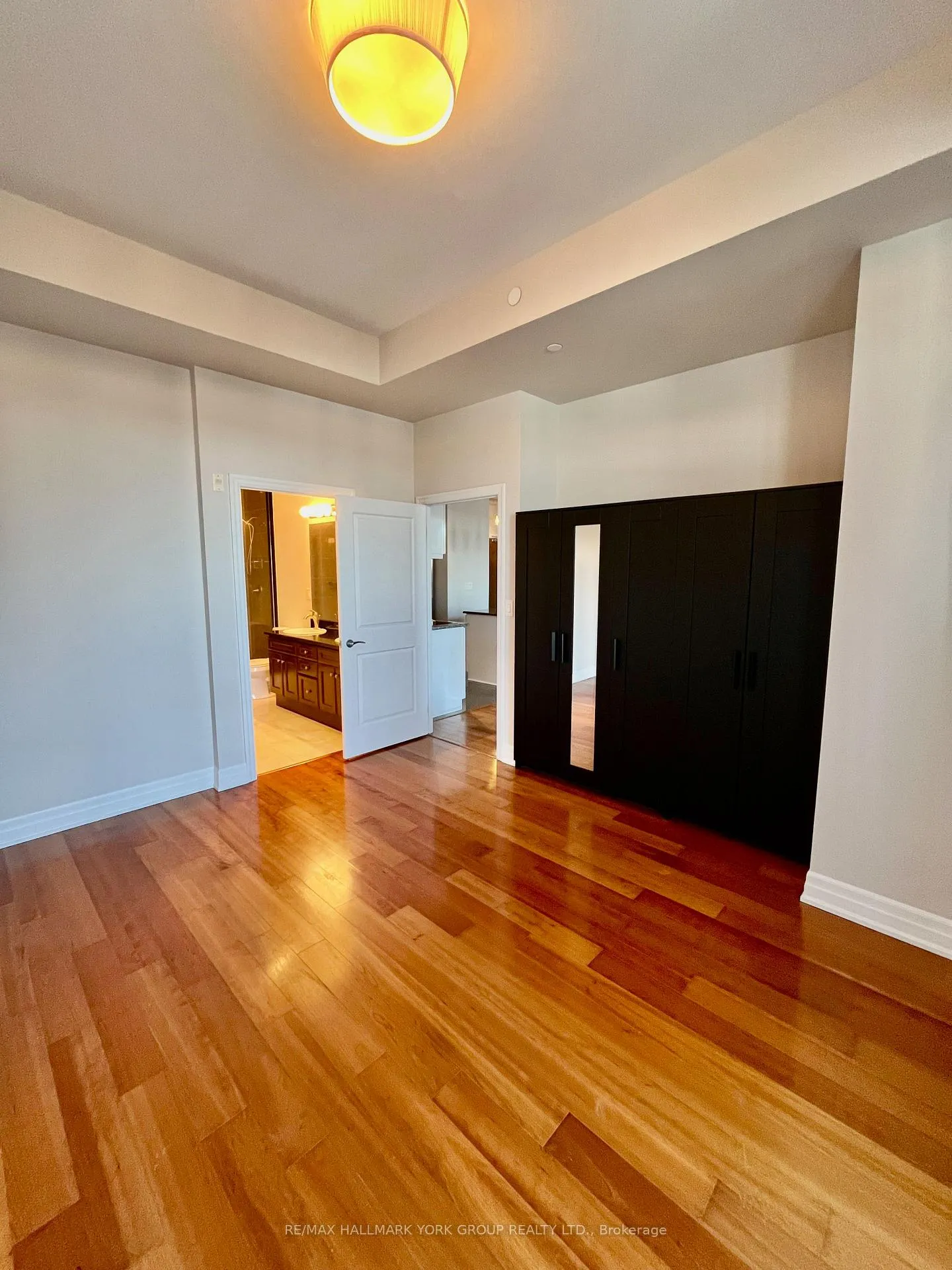 Photo 6 of Unit 509, 111 Civic Square Gate, Aurora, Bayview Wellington — HOMEH