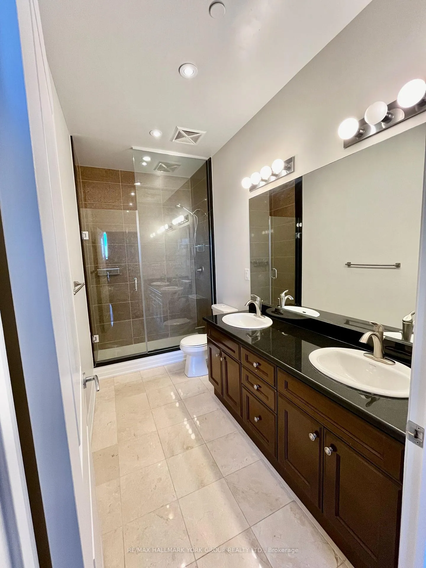 Photo 7 of Unit 509, 111 Civic Square Gate, Aurora, Bayview Wellington — HOMEH