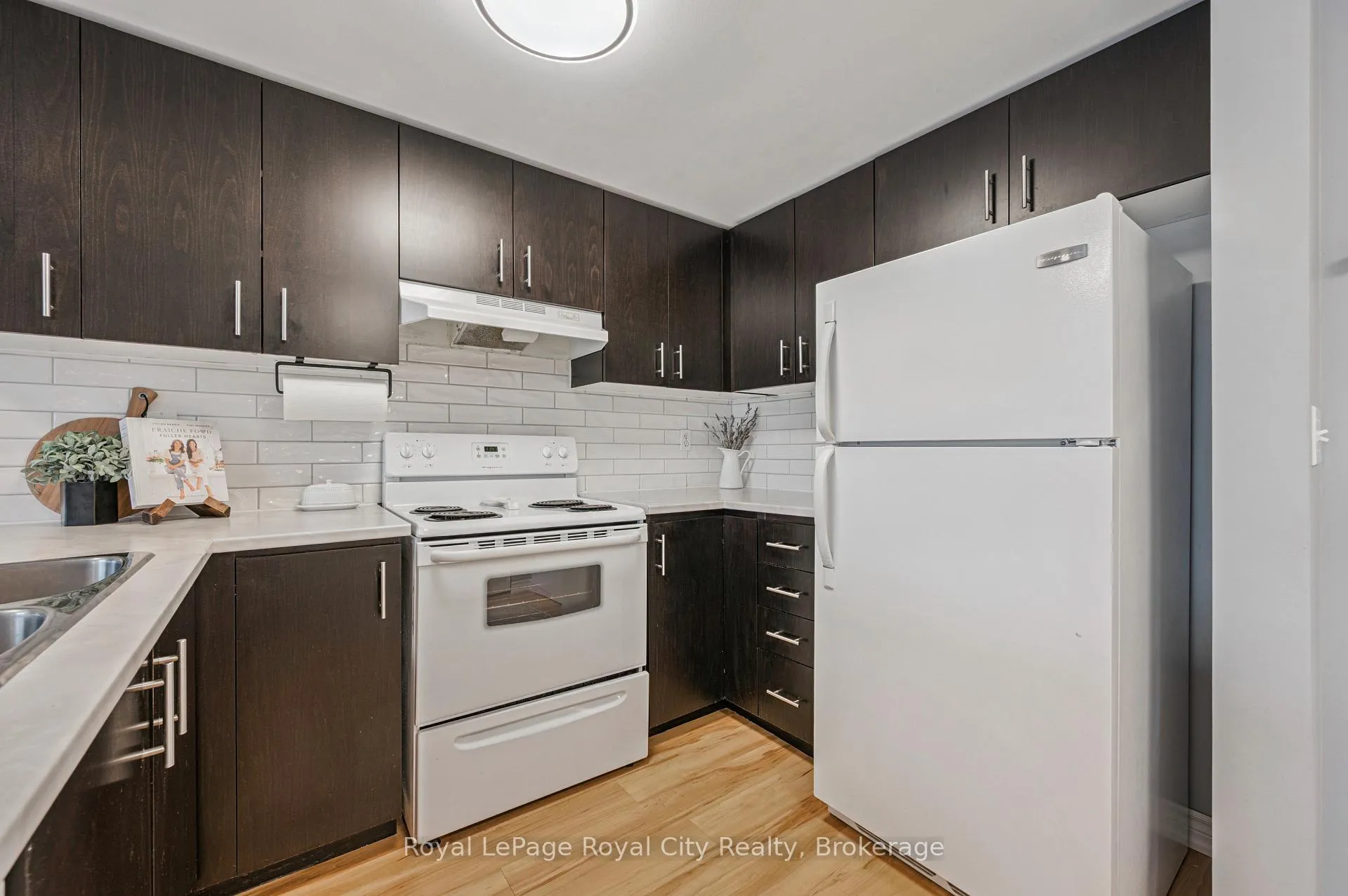 Photo 7 of Unit 309, 41 Goodwin Drive, Guelph, Pineridge/Westminster Woods — HOMEH