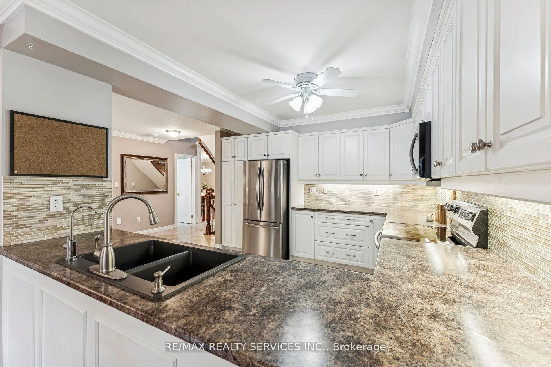 Photo 15 of 14 McKinley Crescent, Caledon, Caledon East — HOMEH