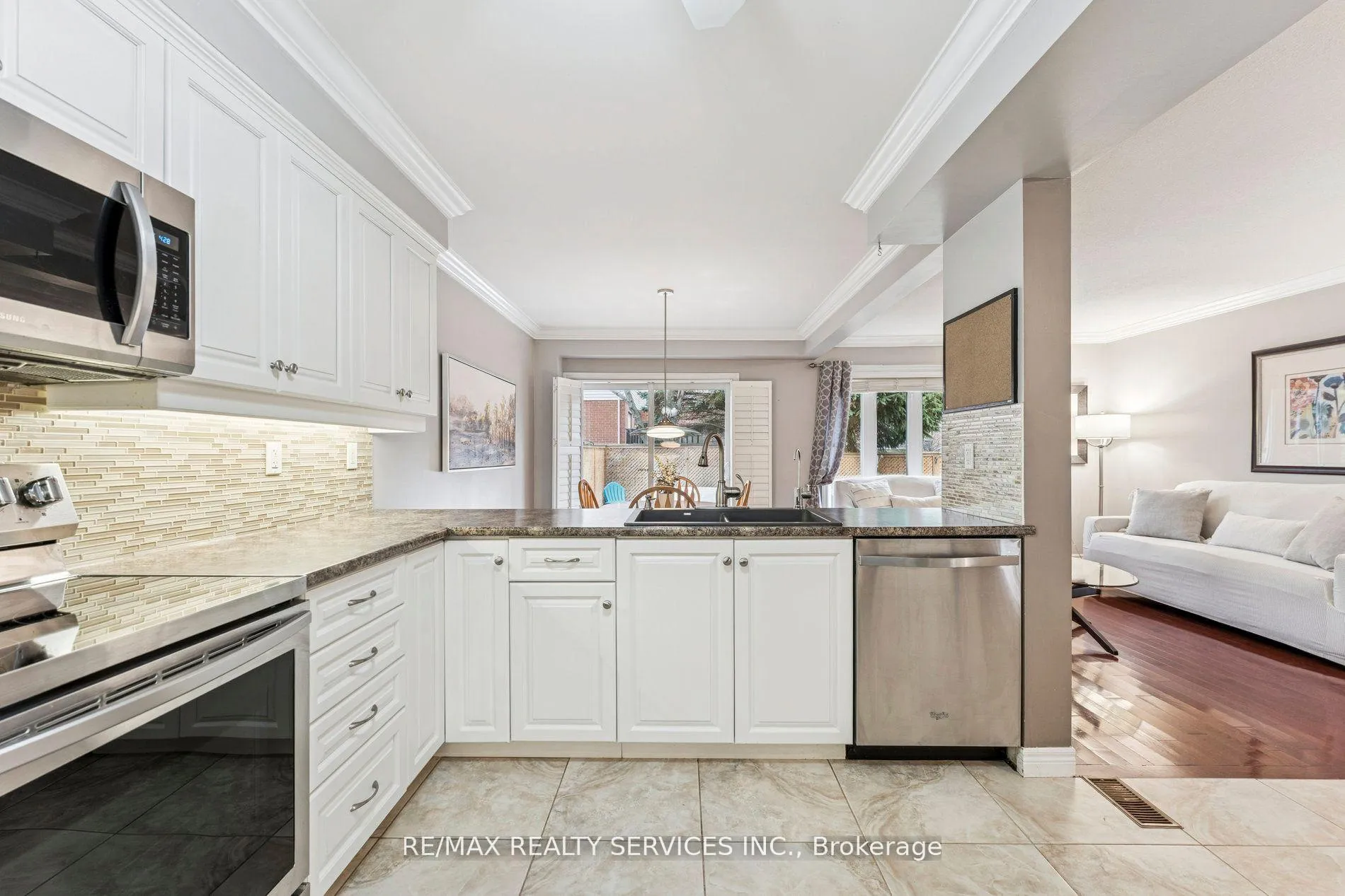 Photo 18 of 14 McKinley Crescent, Caledon, Caledon East — HOMEH