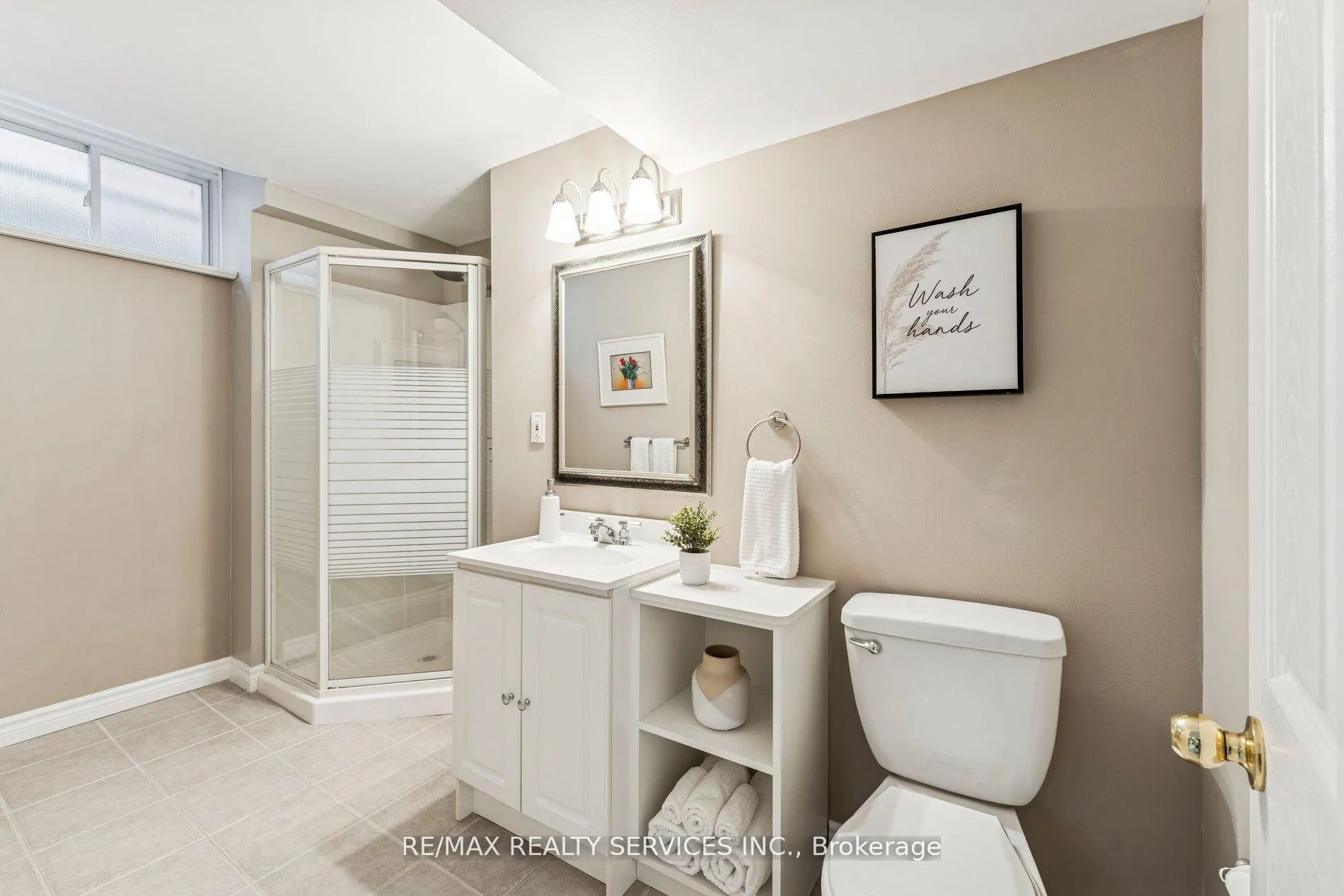 Photo 41 of 14 McKinley Crescent, Caledon, Caledon East — HOMEH