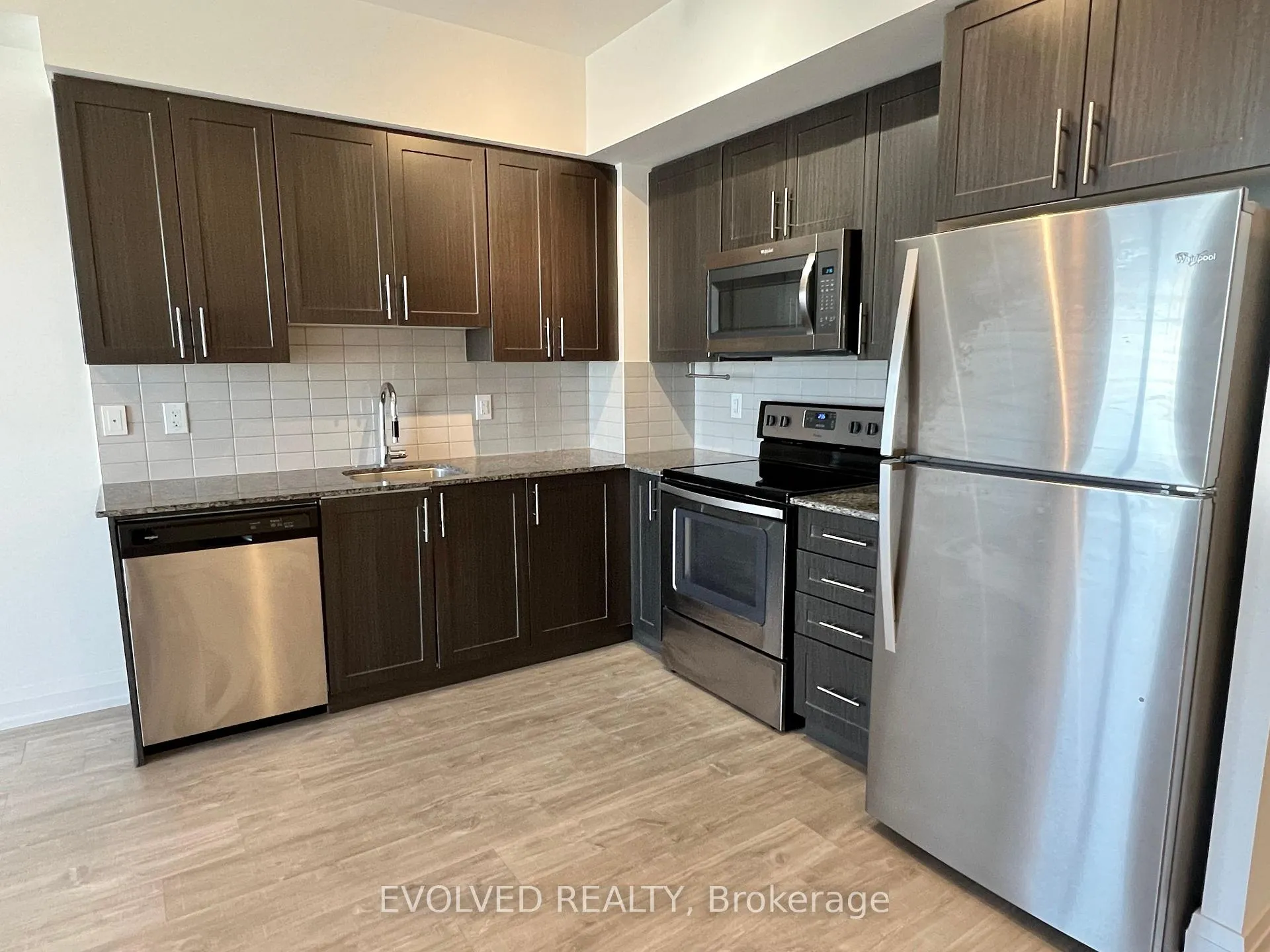 Photo 2 of Unit 417, 3600 Highway 7 Road, Vaughan, East Woodbridge — HOMEH