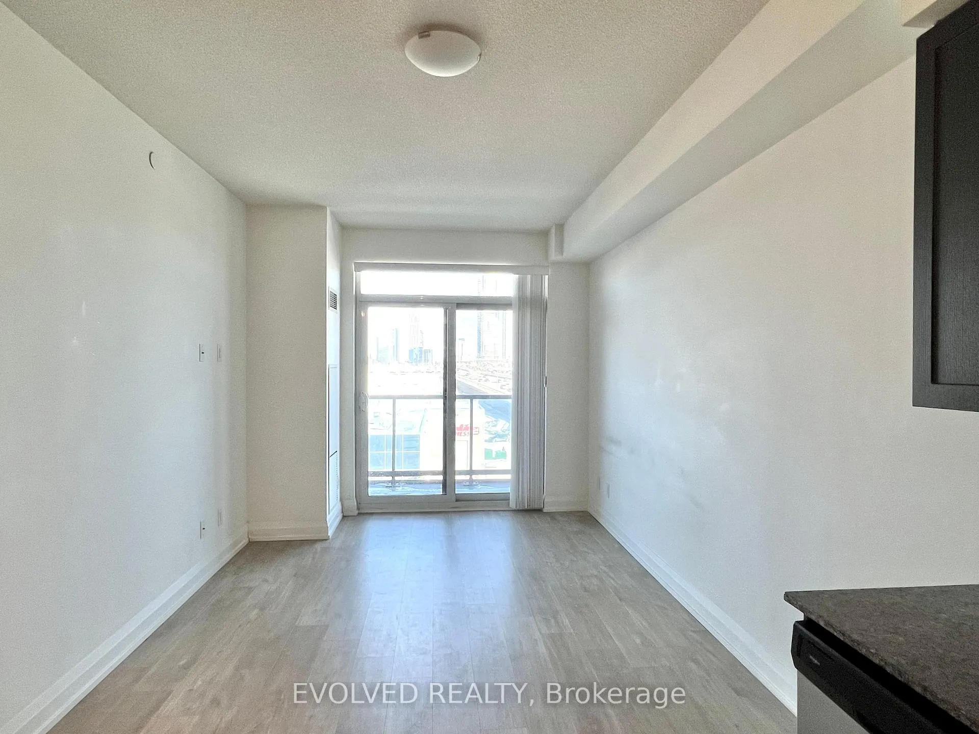 Photo 5 of Unit 417, 3600 Highway 7 Road, Vaughan, East Woodbridge — HOMEH