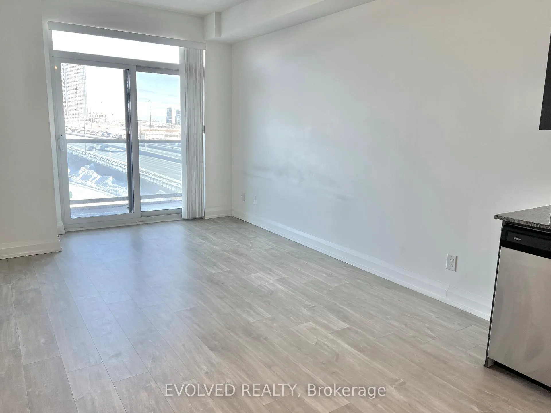 Photo 6 of Unit 417, 3600 Highway 7 Road, Vaughan, East Woodbridge — HOMEH