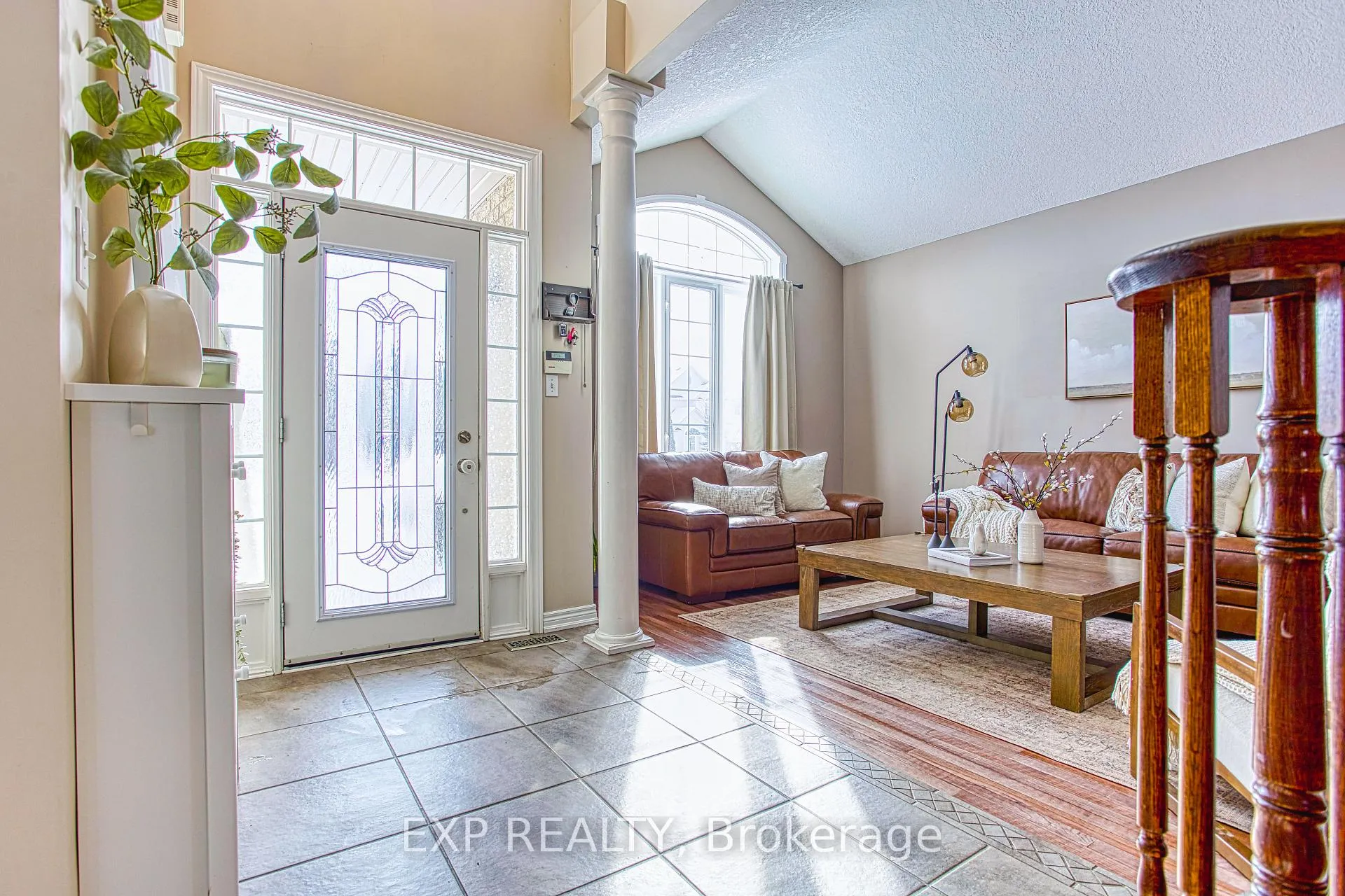 Photo 5 of 52 Biggs Avenue, Hamilton, Meadowlands — HOMEH