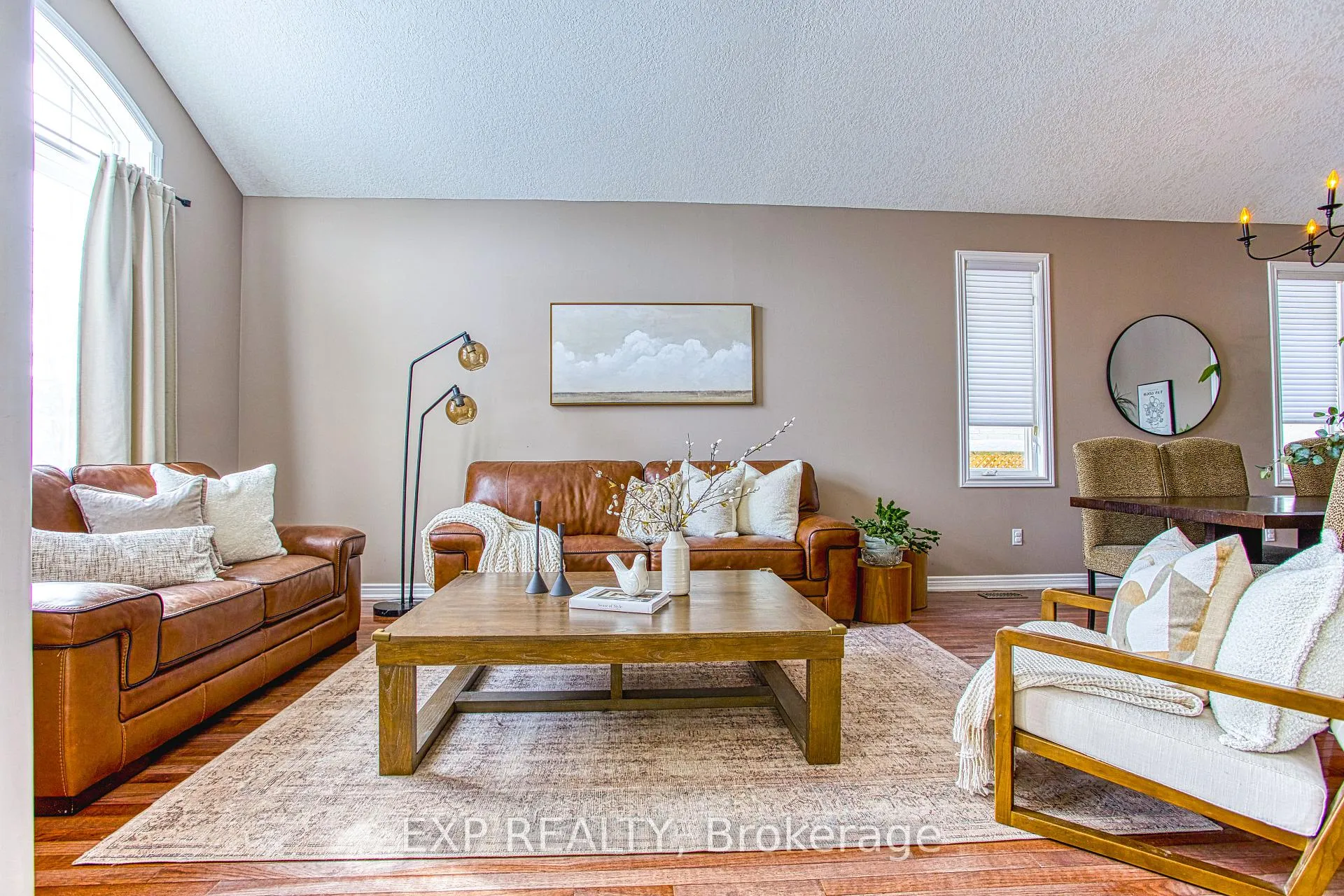 Photo 7 of 52 Biggs Avenue, Hamilton, Meadowlands — HOMEH