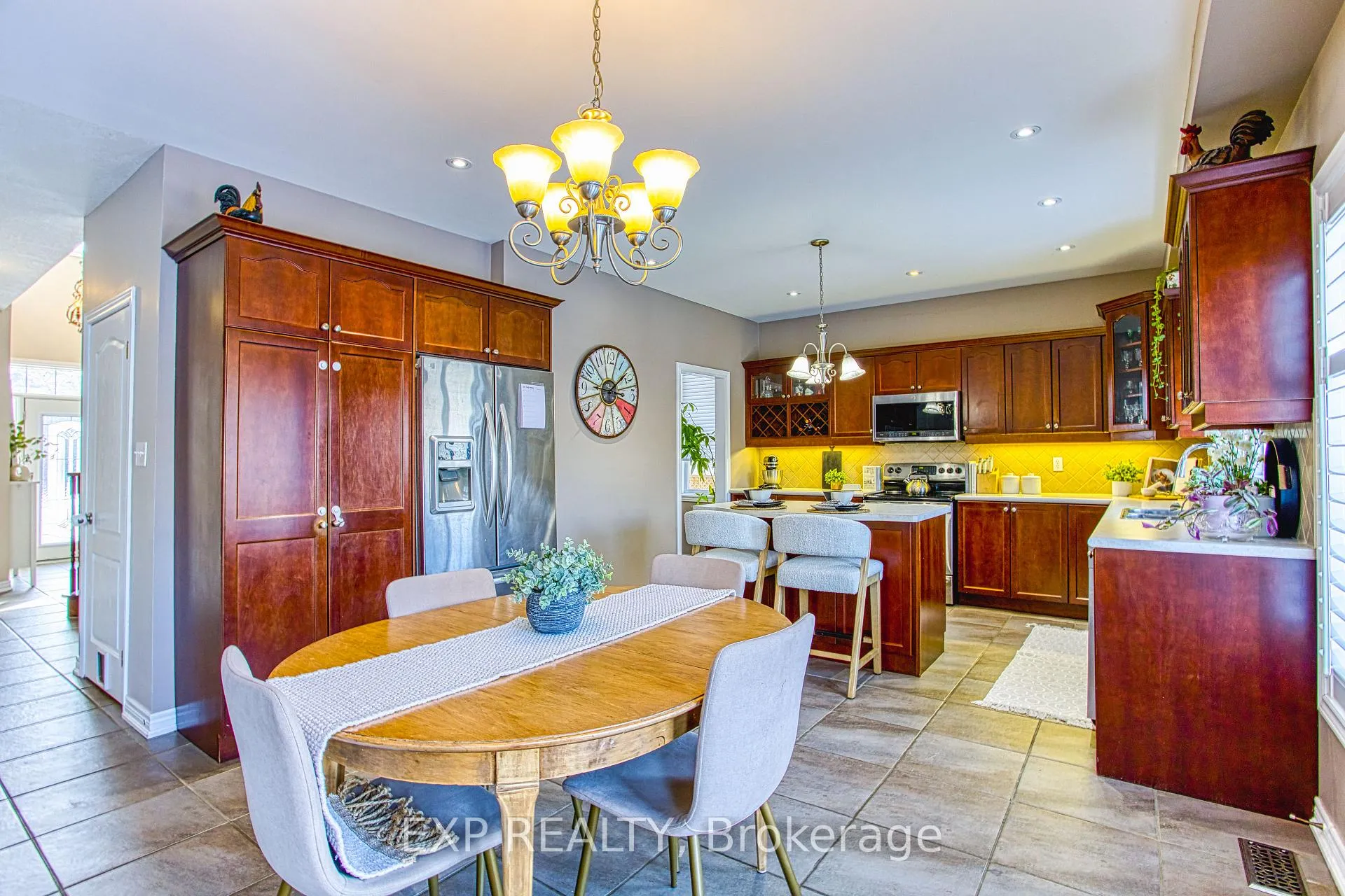Photo 13 of 52 Biggs Avenue, Hamilton, Meadowlands — HOMEH
