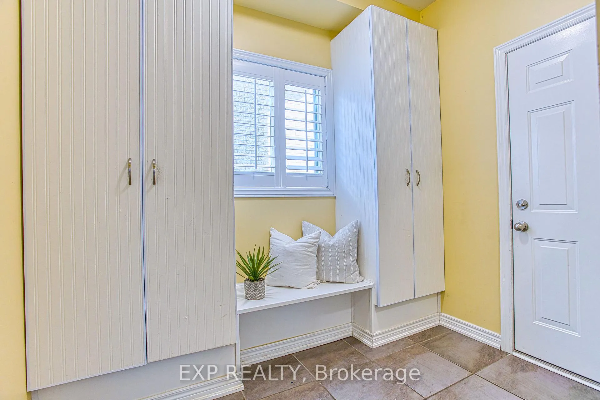 Photo 26 of 52 Biggs Avenue, Hamilton, Meadowlands — HOMEH