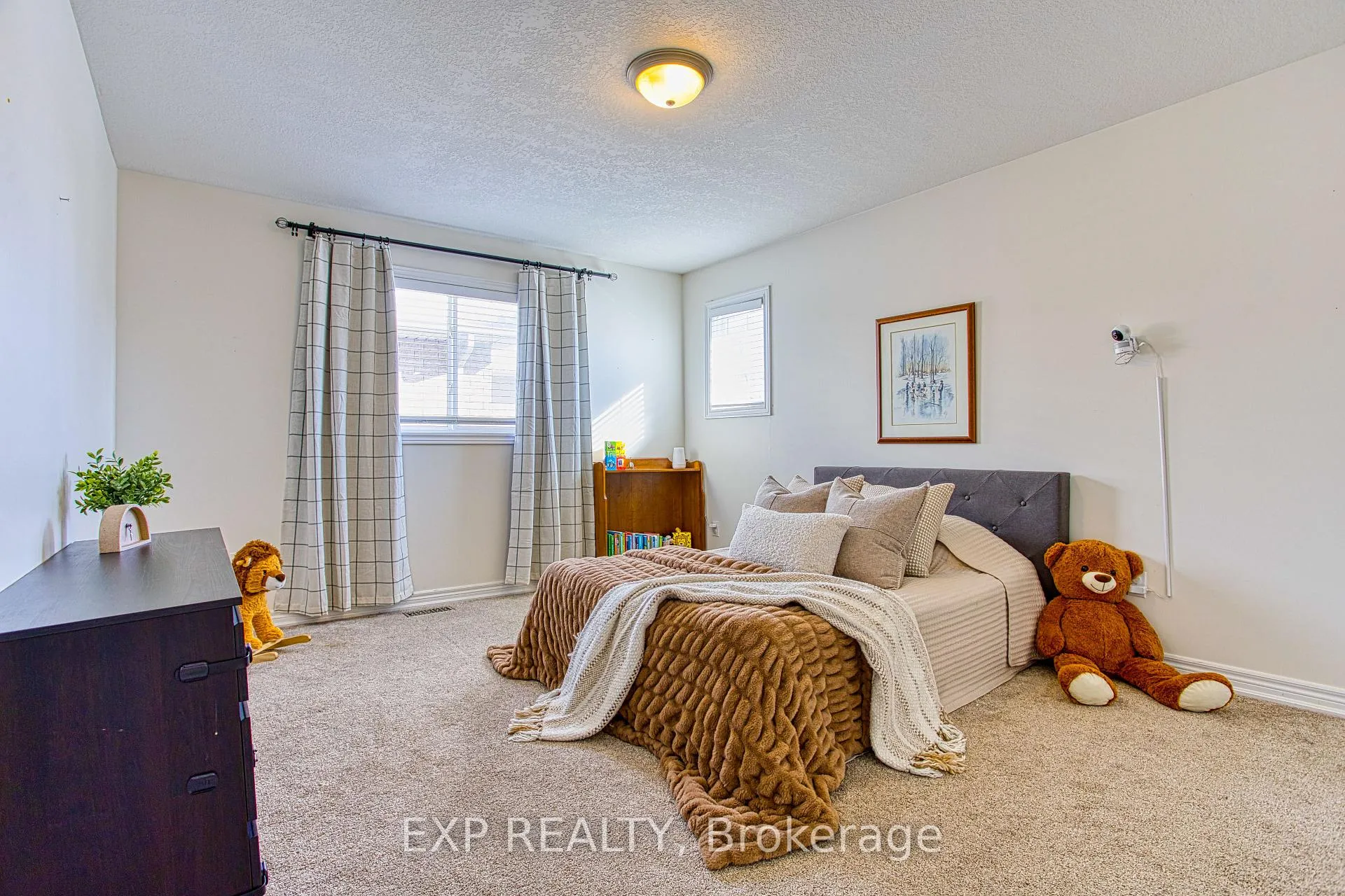 Photo 34 of 52 Biggs Avenue, Hamilton, Meadowlands — HOMEH
