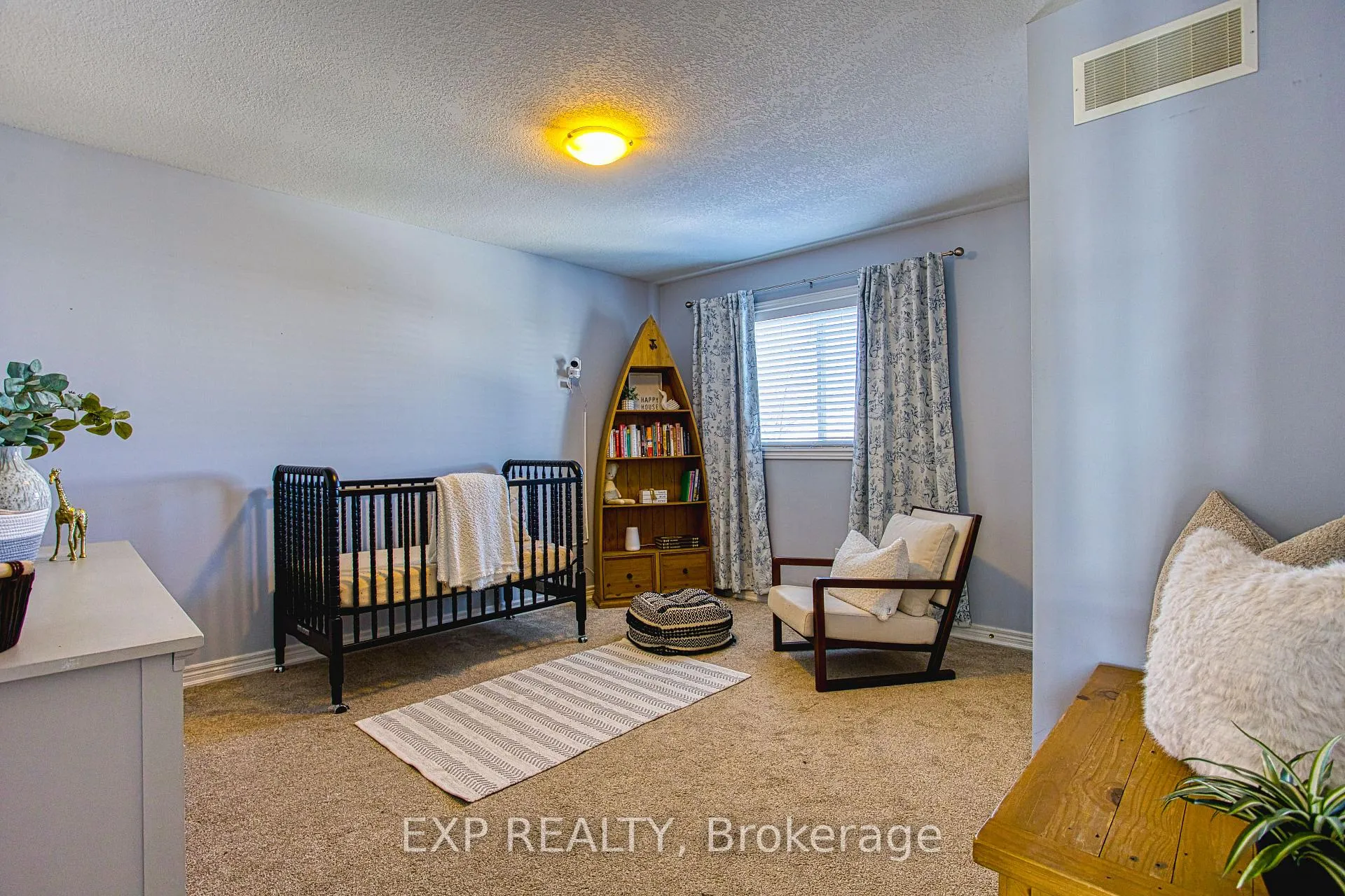 Photo 35 of 52 Biggs Avenue, Hamilton, Meadowlands — HOMEH