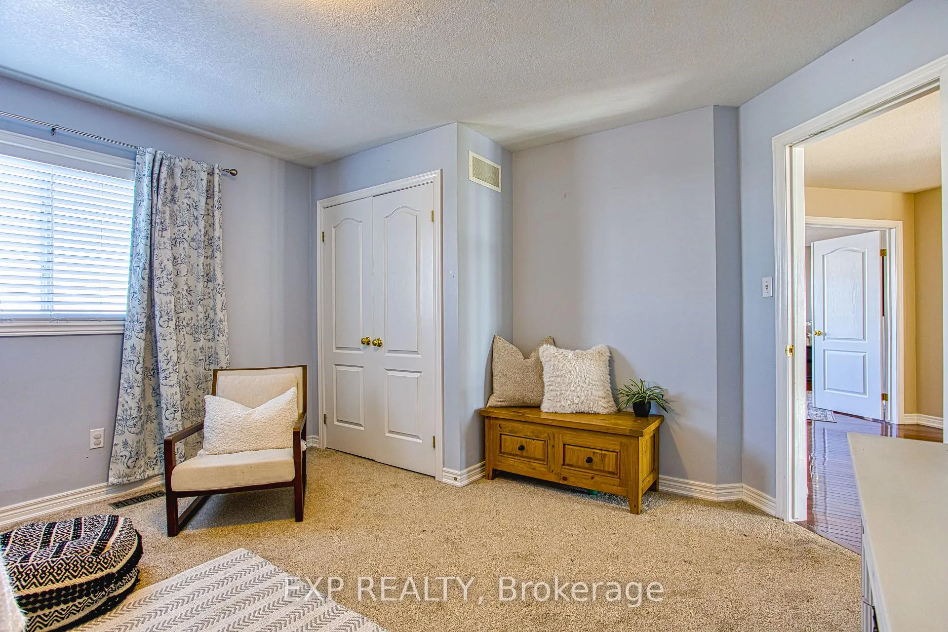 Photo 36 of 52 Biggs Avenue, Hamilton, Meadowlands — HOMEH