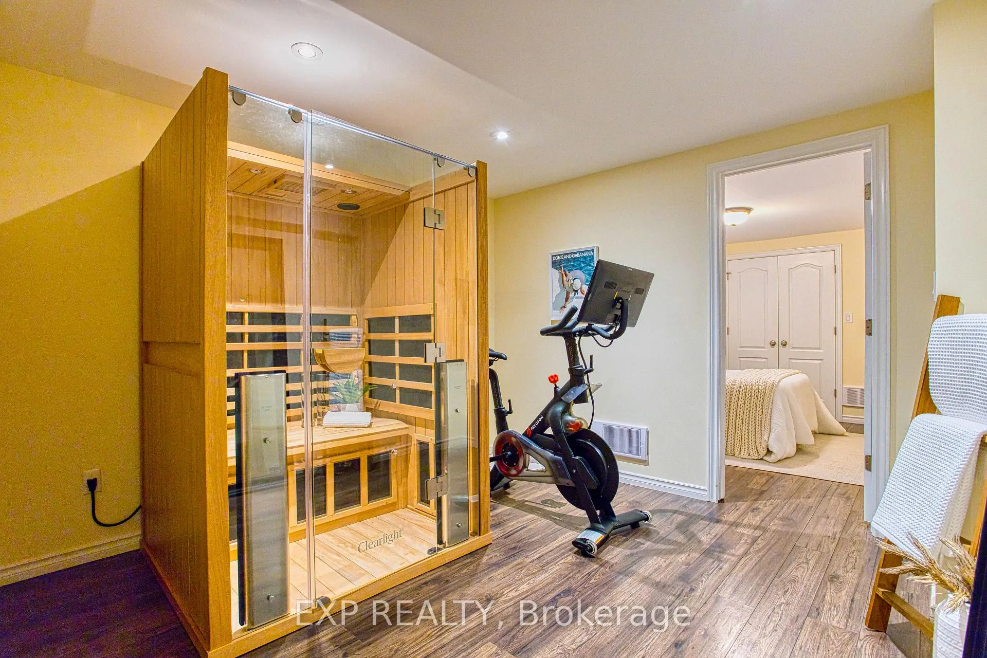 Photo 40 of 52 Biggs Avenue, Hamilton, Meadowlands — HOMEH