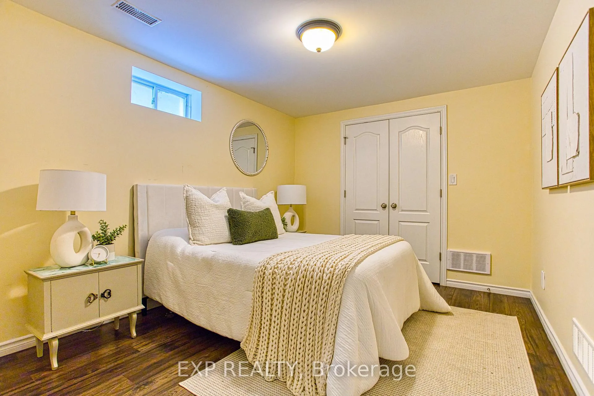Photo 42 of 52 Biggs Avenue, Hamilton, Meadowlands — HOMEH