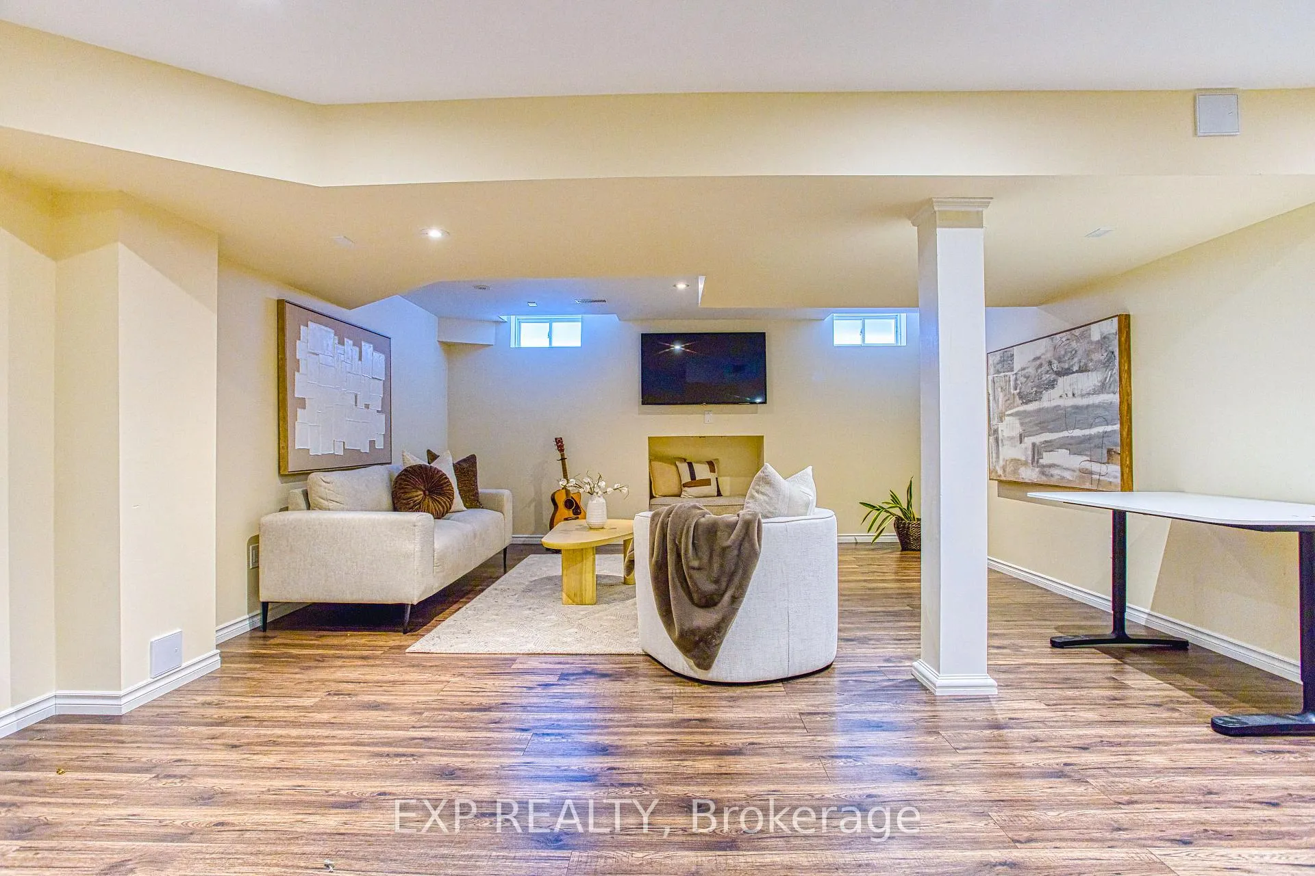 Photo 46 of 52 Biggs Avenue, Hamilton, Meadowlands — HOMEH