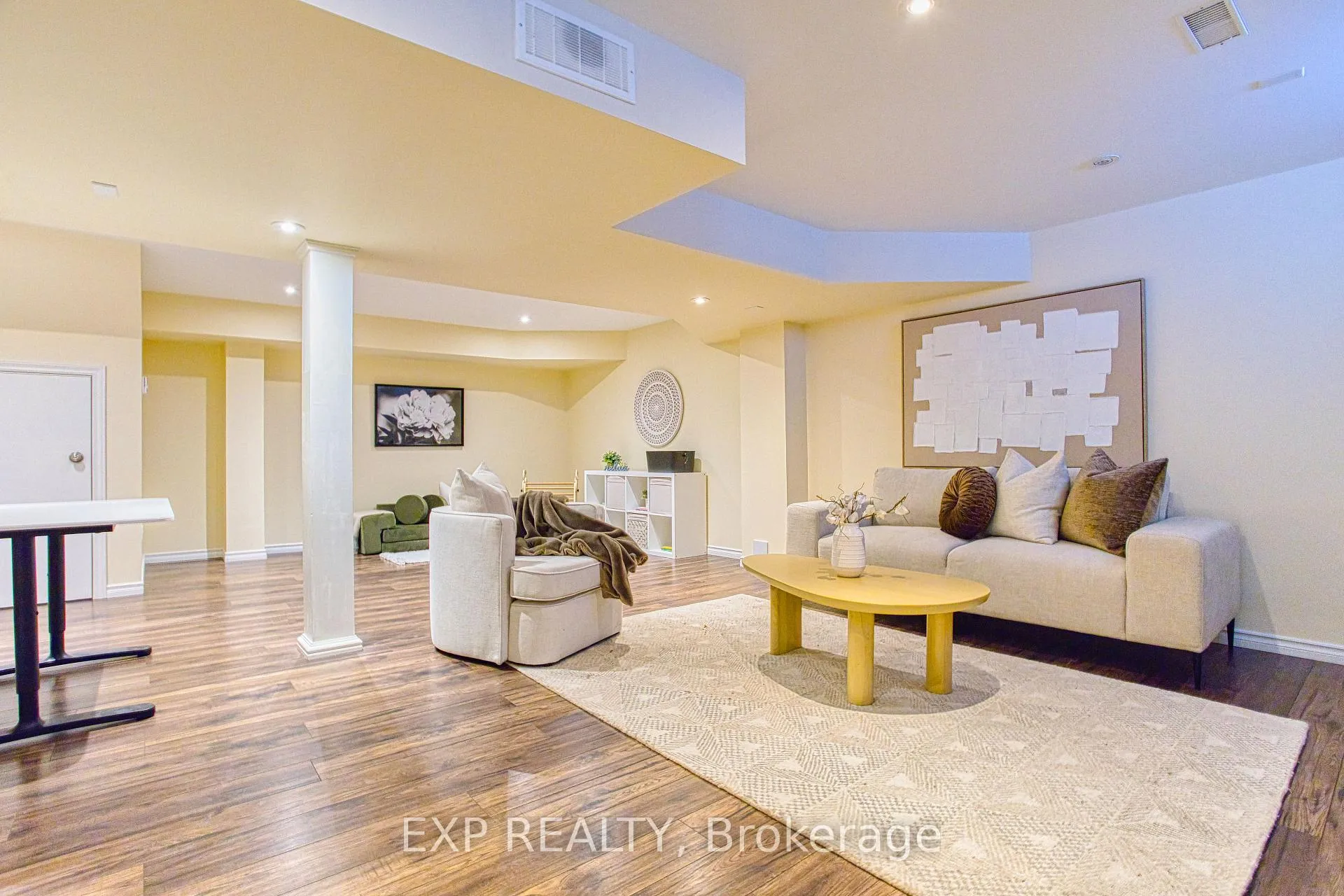 Photo 48 of 52 Biggs Avenue, Hamilton, Meadowlands — HOMEH