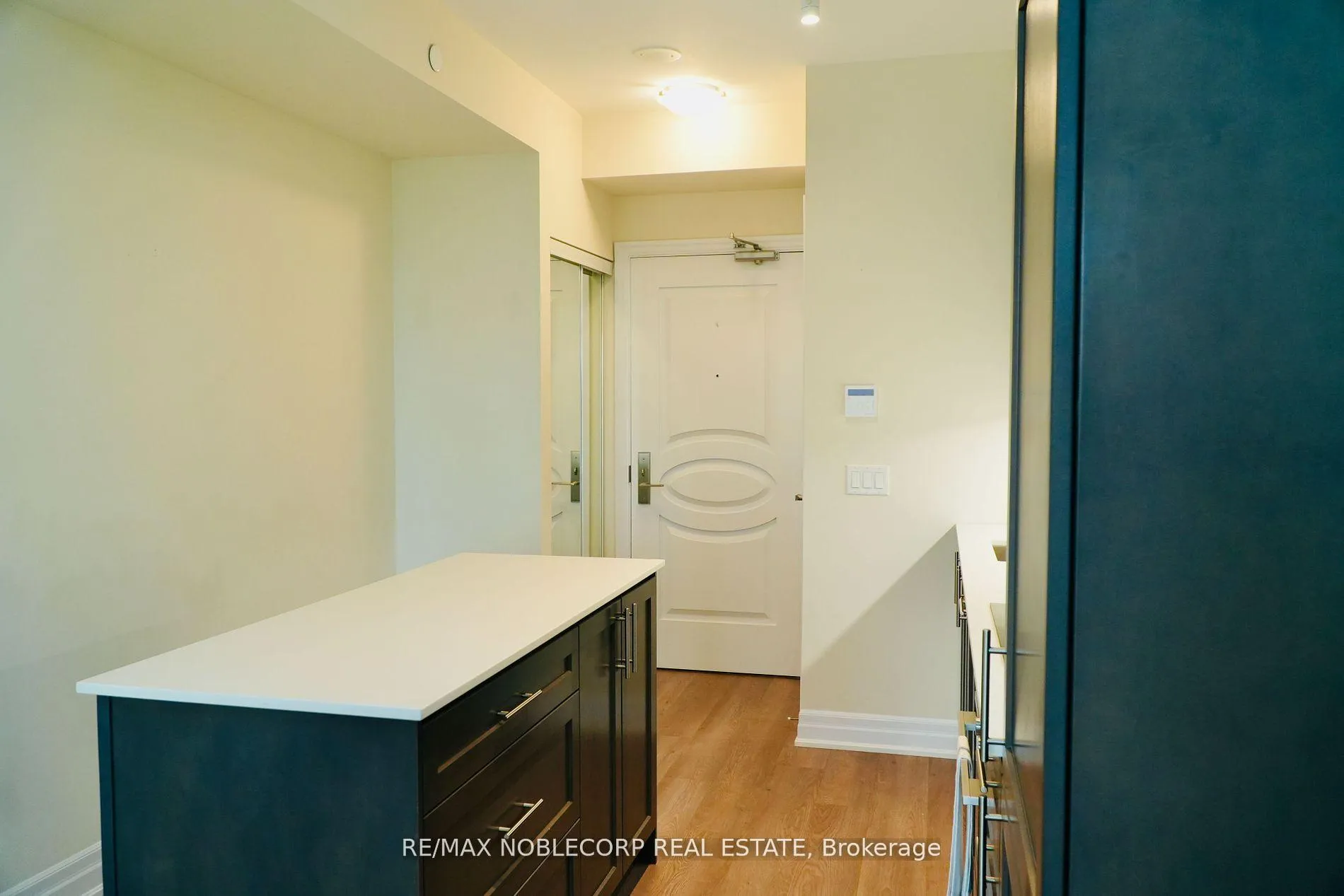 Photo 8 of Unit 1511, 9085 Jane Street, Vaughan, Concord — HOMEH
