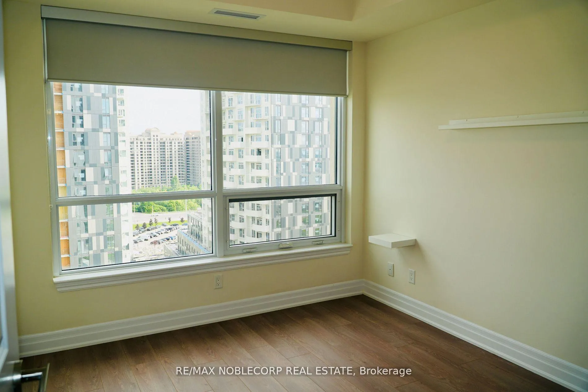 Photo 12 of Unit 1511, 9085 Jane Street, Vaughan, Concord — HOMEH