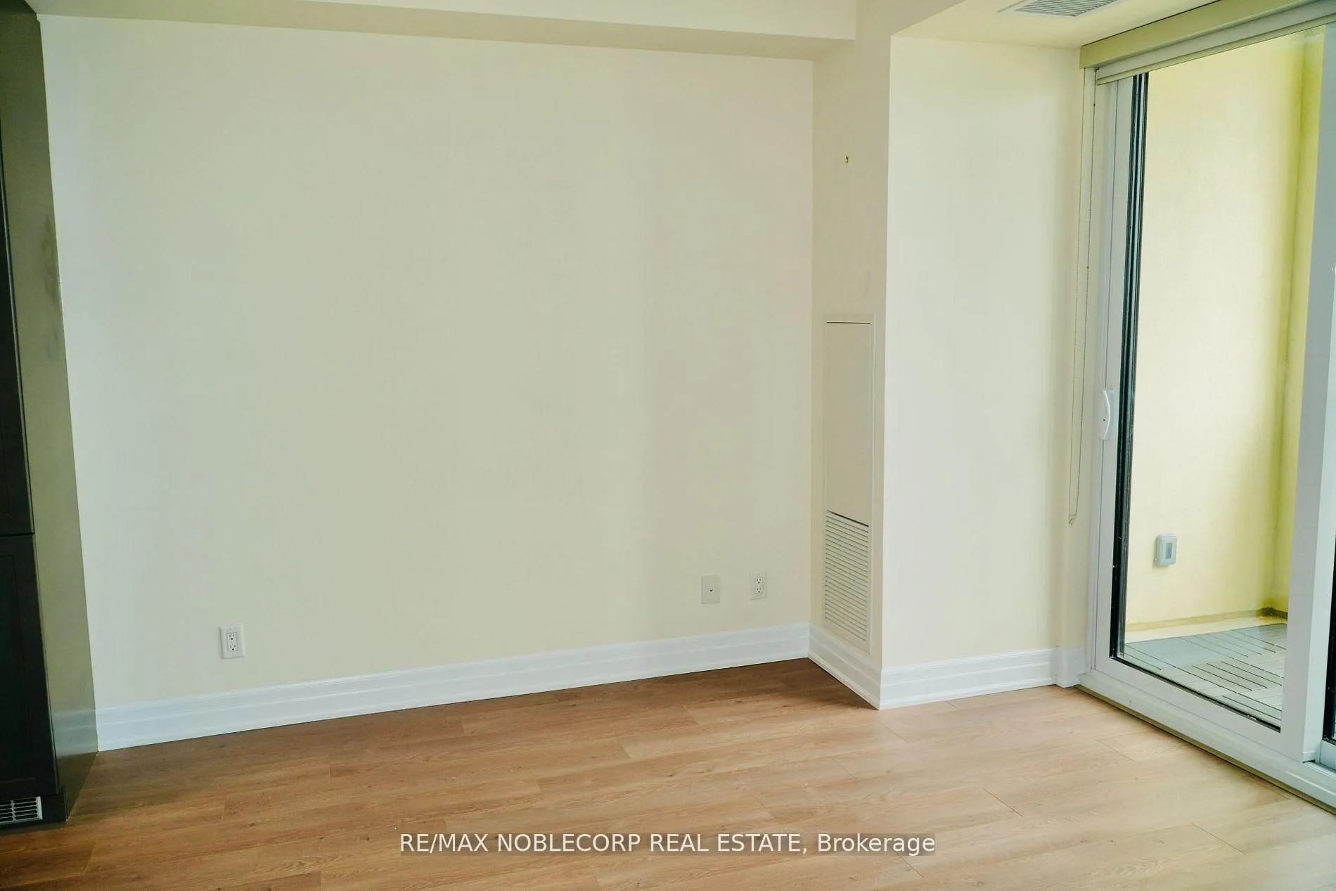Photo 17 of Unit 1511, 9085 Jane Street, Vaughan, Concord — HOMEH