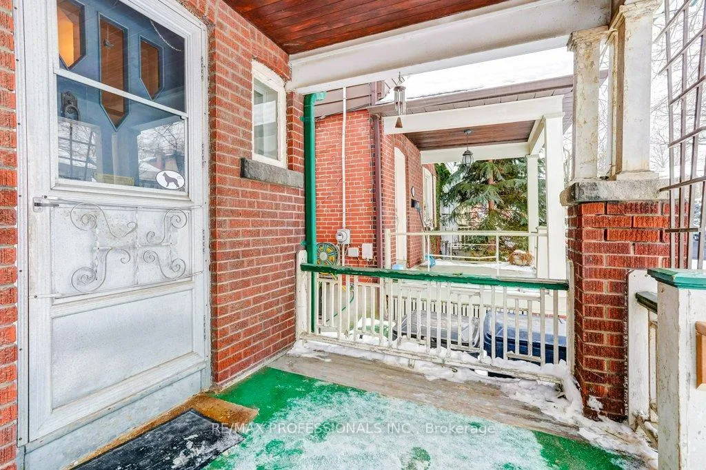 Photo 8 of 140 Hillsdale Avenue E, Toronto, Mount Pleasant East — HOMEH