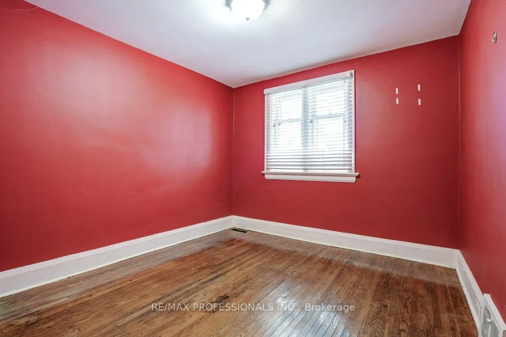 Photo 24 of 140 Hillsdale Avenue E, Toronto, Mount Pleasant East — HOMEH