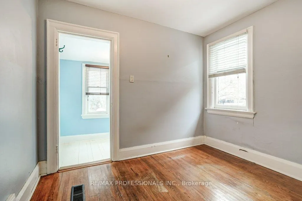 Photo 29 of 140 Hillsdale Avenue E, Toronto, Mount Pleasant East — HOMEH