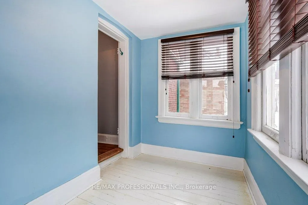 Photo 32 of 140 Hillsdale Avenue E, Toronto, Mount Pleasant East — HOMEH