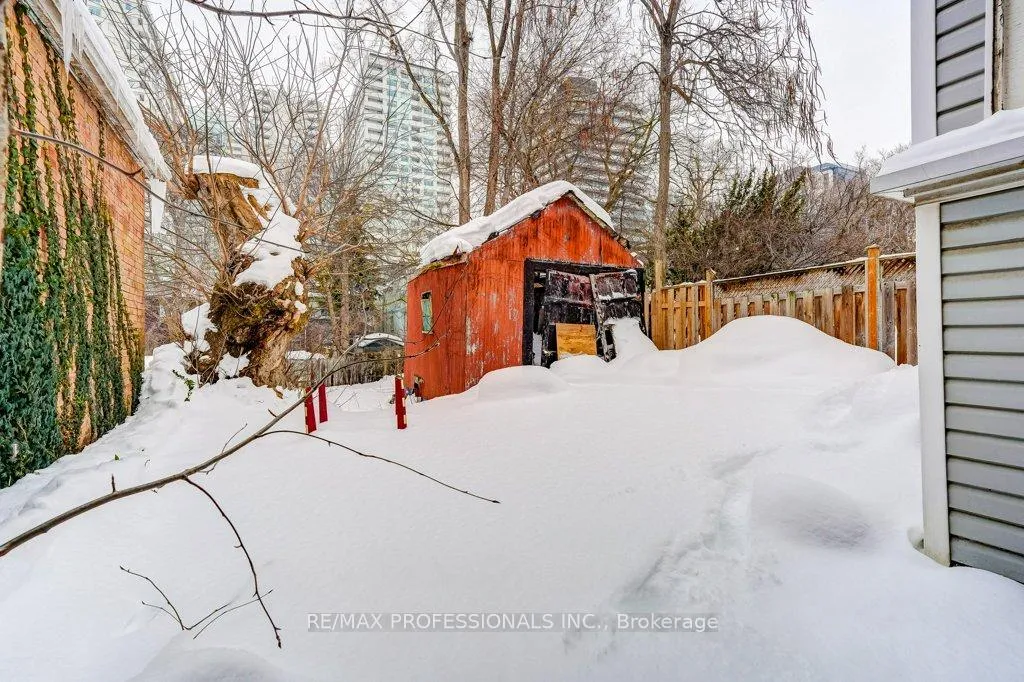 Photo 33 of 140 Hillsdale Avenue E, Toronto, Mount Pleasant East — HOMEH