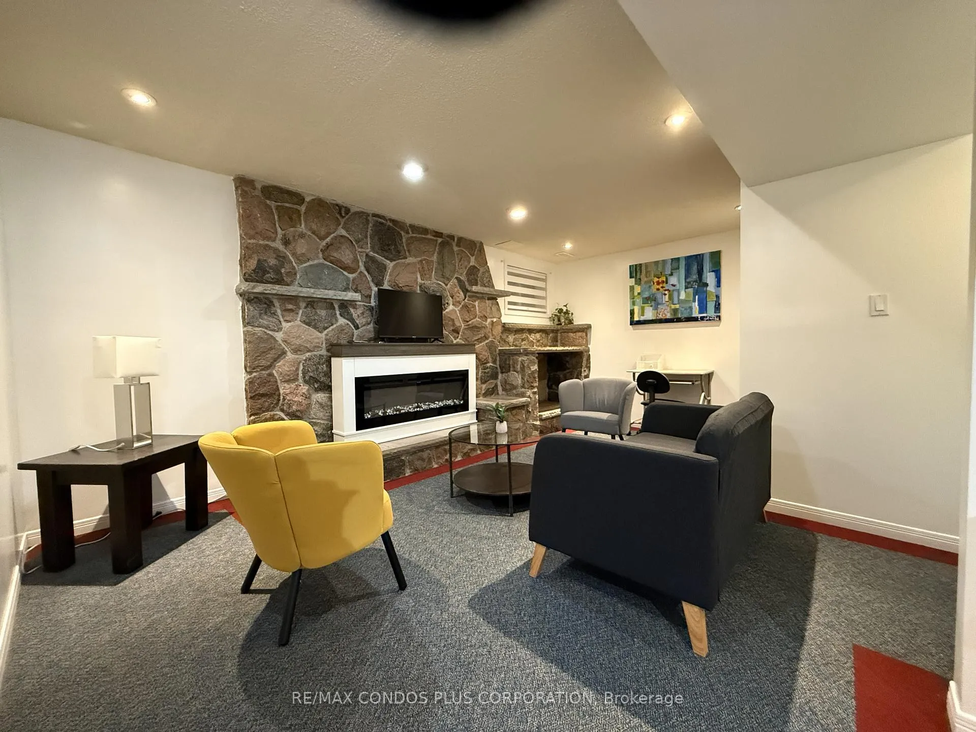 Photo 1 of 7 Mckelvey Drive, Markham, Aileen-Willowbrook — HOMEH
