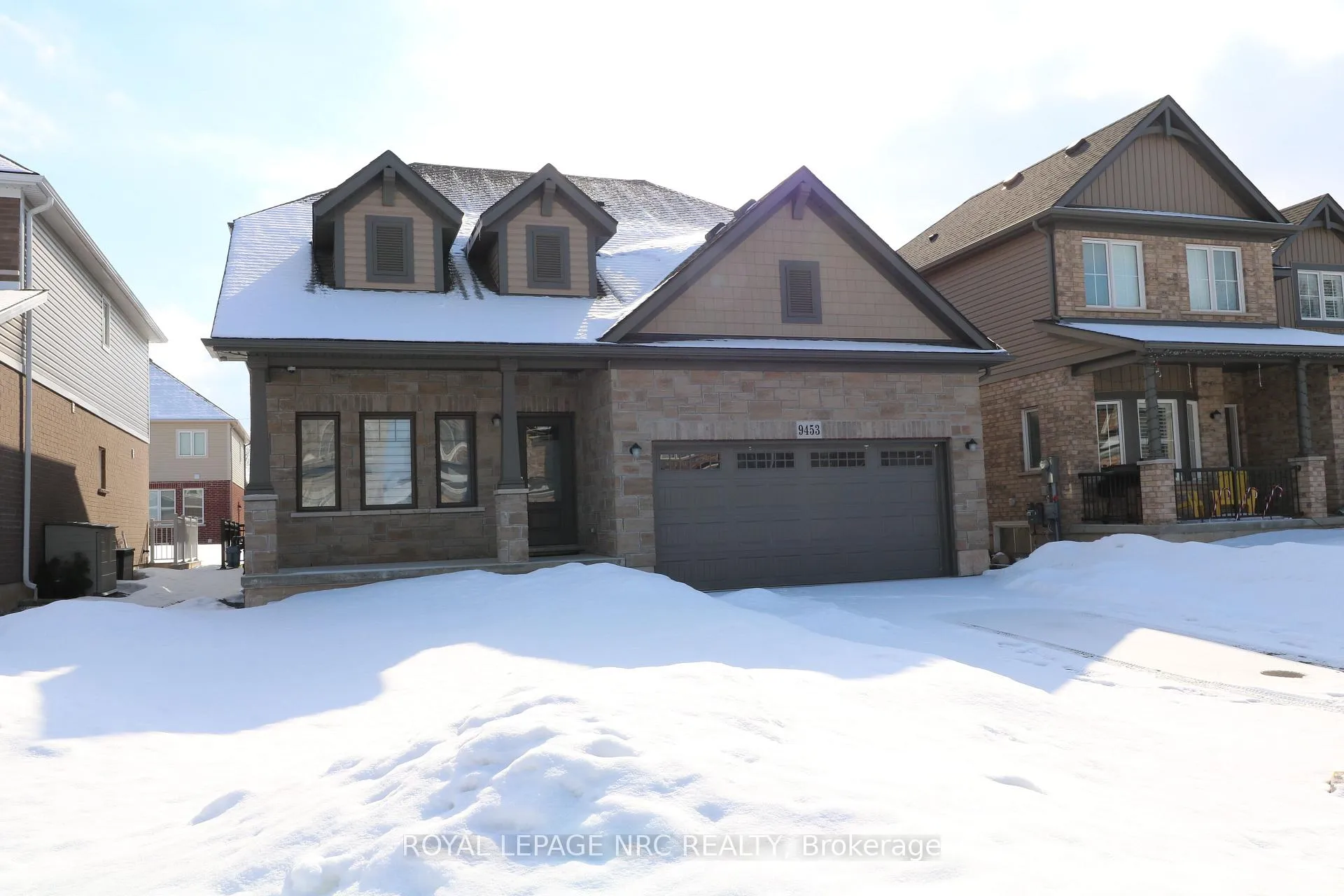 Front of 9453 Tallgrass Avenue