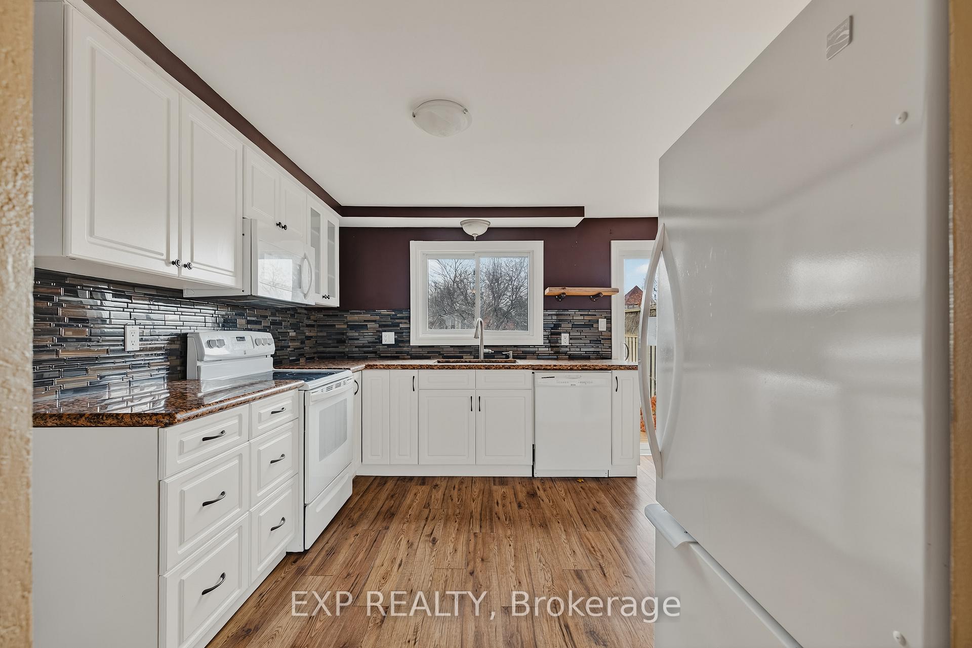 Photo 8 of 171 Marksam Road, Guelph, Willow West/Sugarbush/West Acres — HOMEH