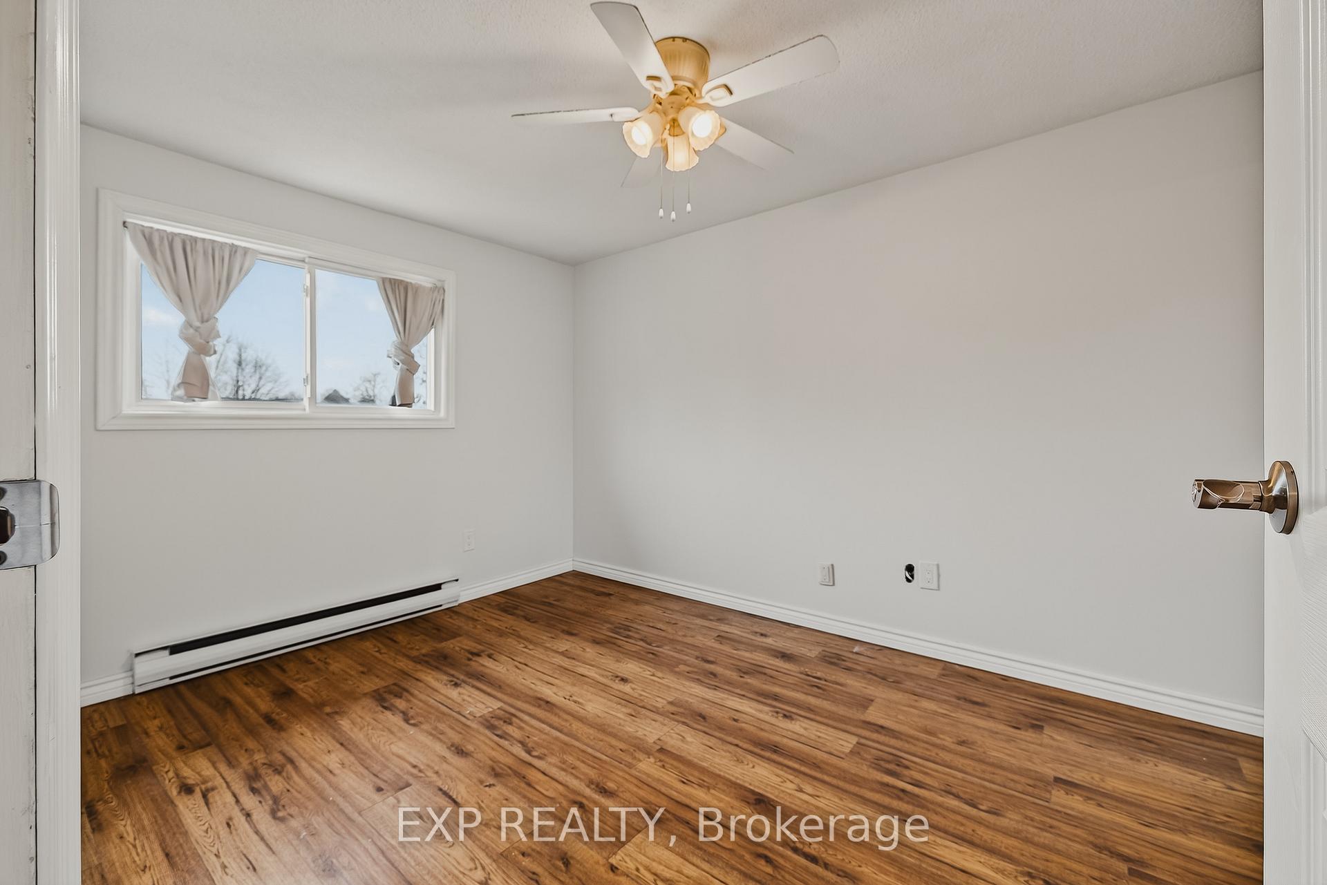 Photo 10 of 171 Marksam Road, Guelph, Willow West/Sugarbush/West Acres — HOMEH