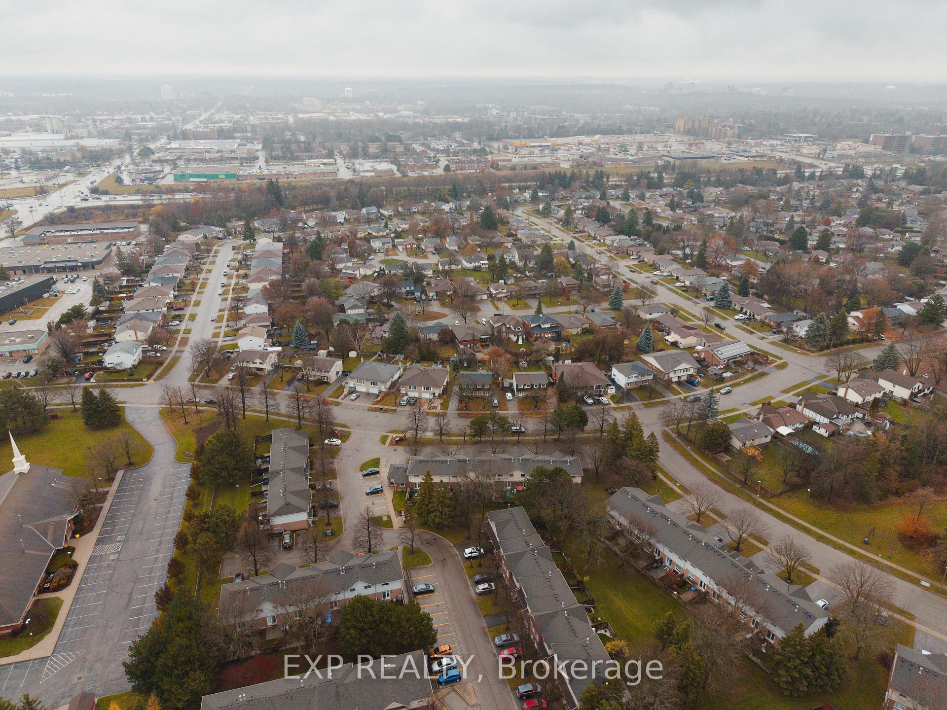 Photo 33 of 171 Marksam Road, Guelph, Willow West/Sugarbush/West Acres — HOMEH