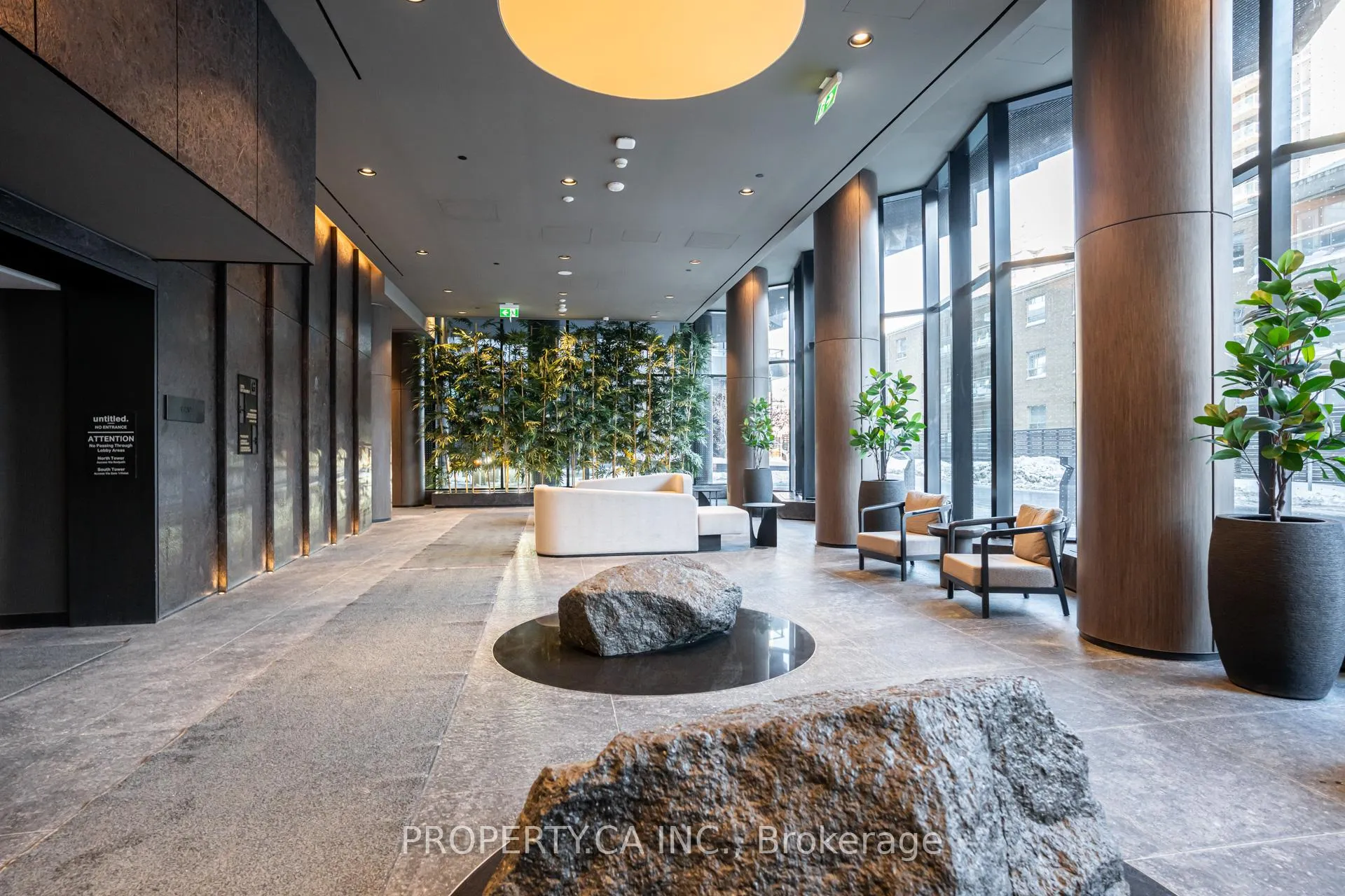 Photo 2 of Unit 2404S, 110 Broadway Avenue, Toronto, Mount Pleasant West — HOMEH