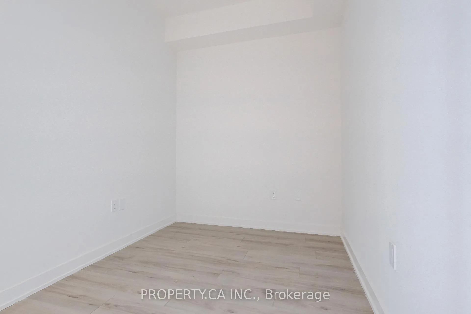 Photo 18 of Unit 2404S, 110 Broadway Avenue, Toronto, Mount Pleasant West — HOMEH