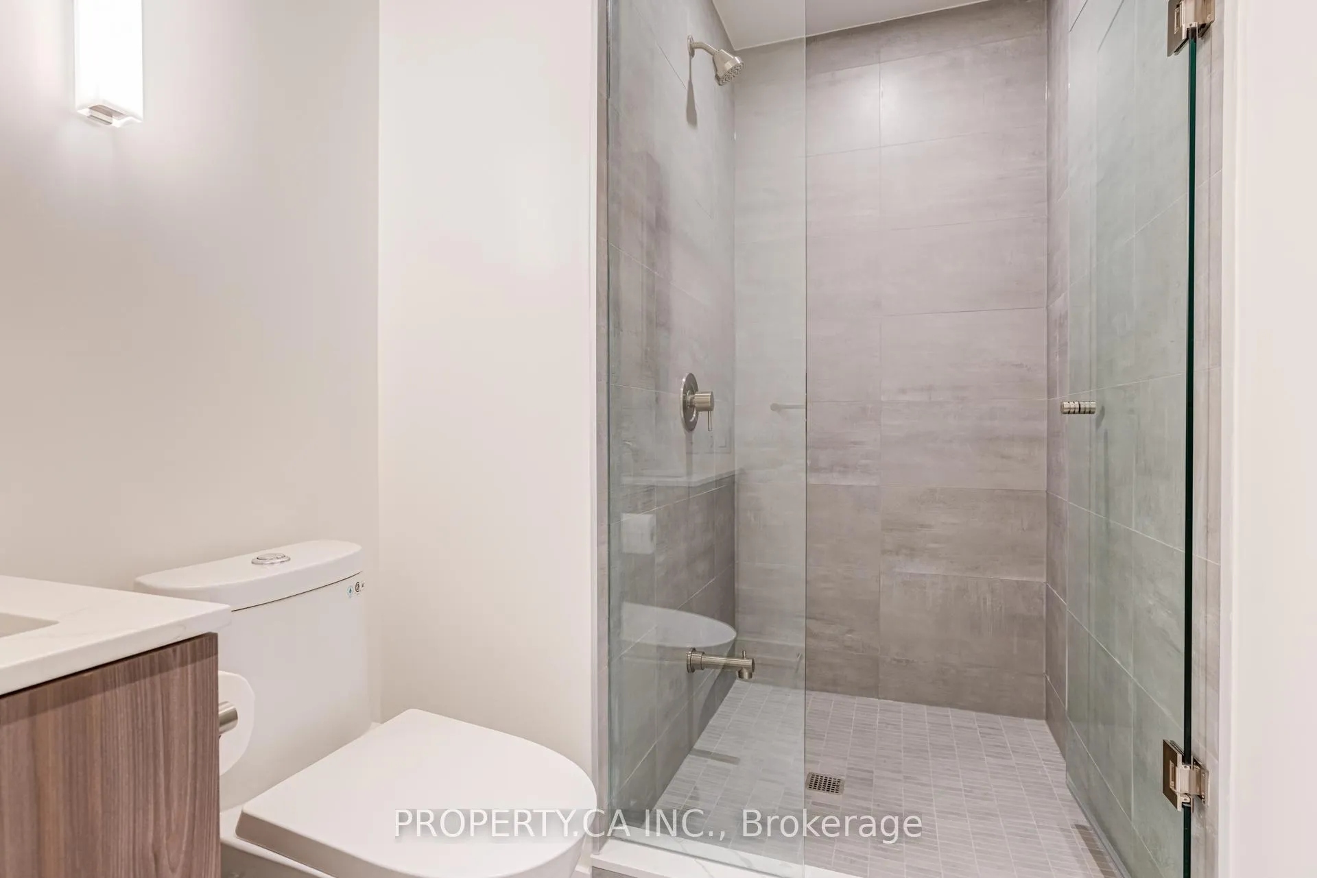 Photo 21 of Unit 2404S, 110 Broadway Avenue, Toronto, Mount Pleasant West — HOMEH