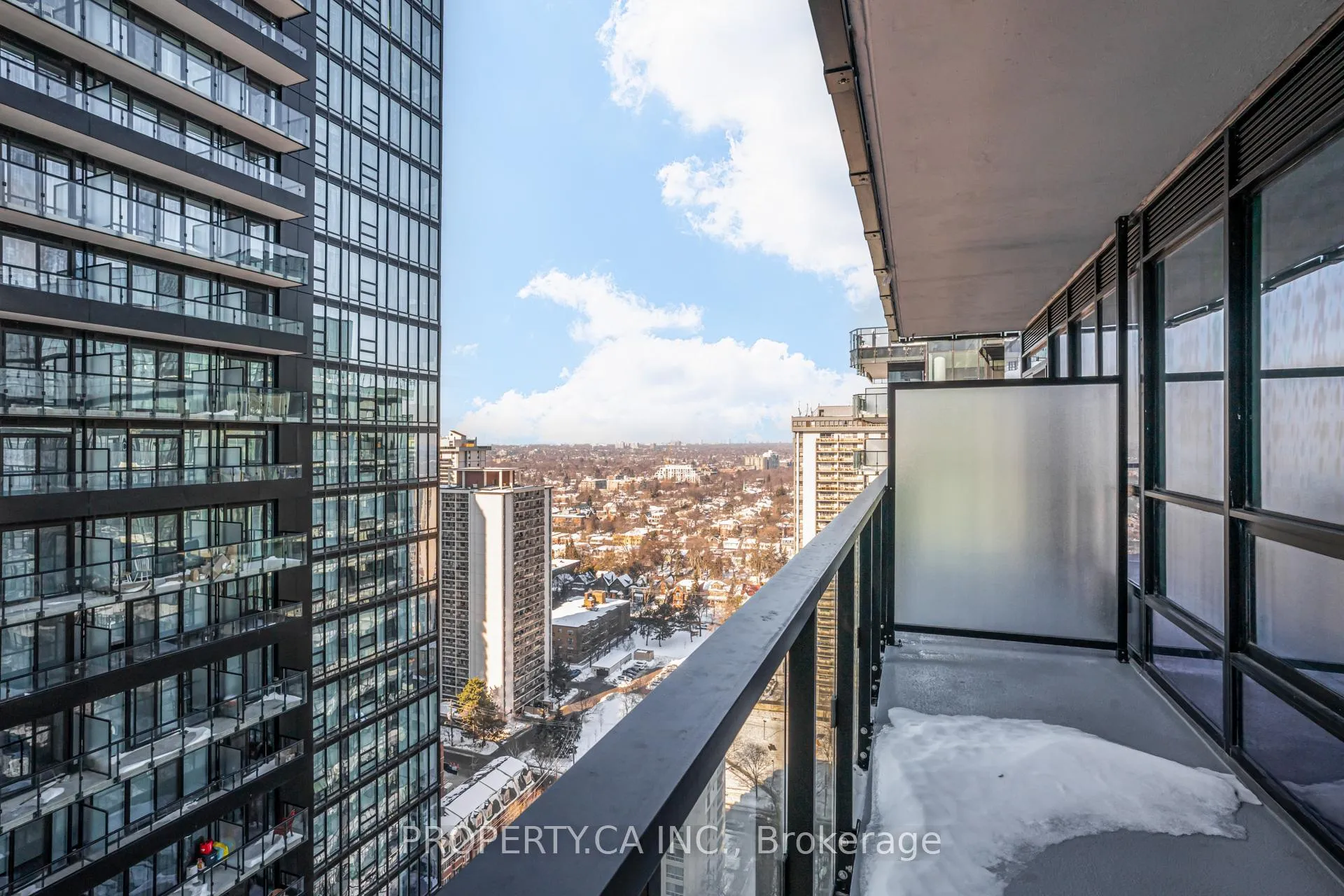 Photo 24 of Unit 2404S, 110 Broadway Avenue, Toronto, Mount Pleasant West — HOMEH