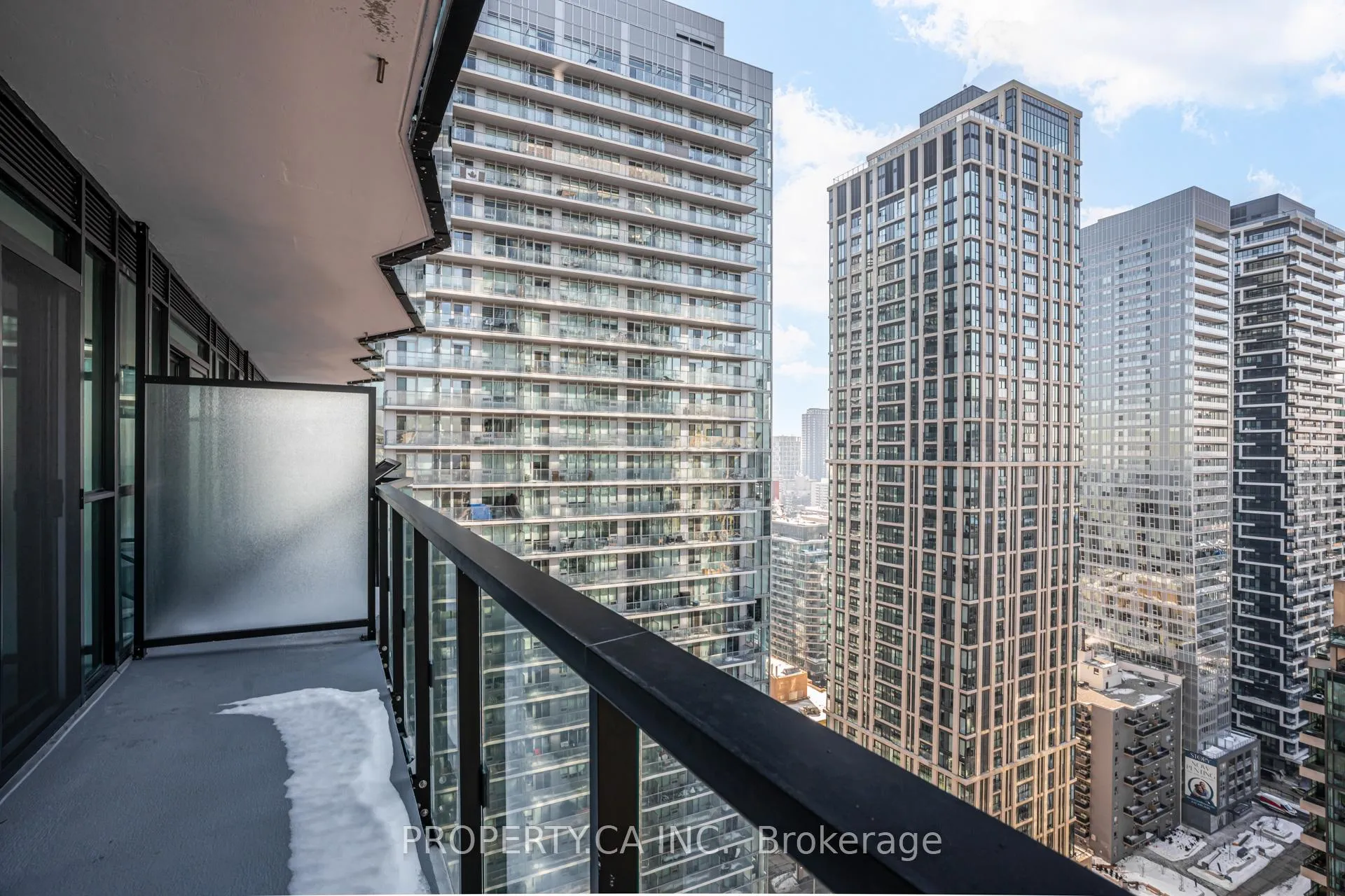 Photo 26 of Unit 2404S, 110 Broadway Avenue, Toronto, Mount Pleasant West — HOMEH