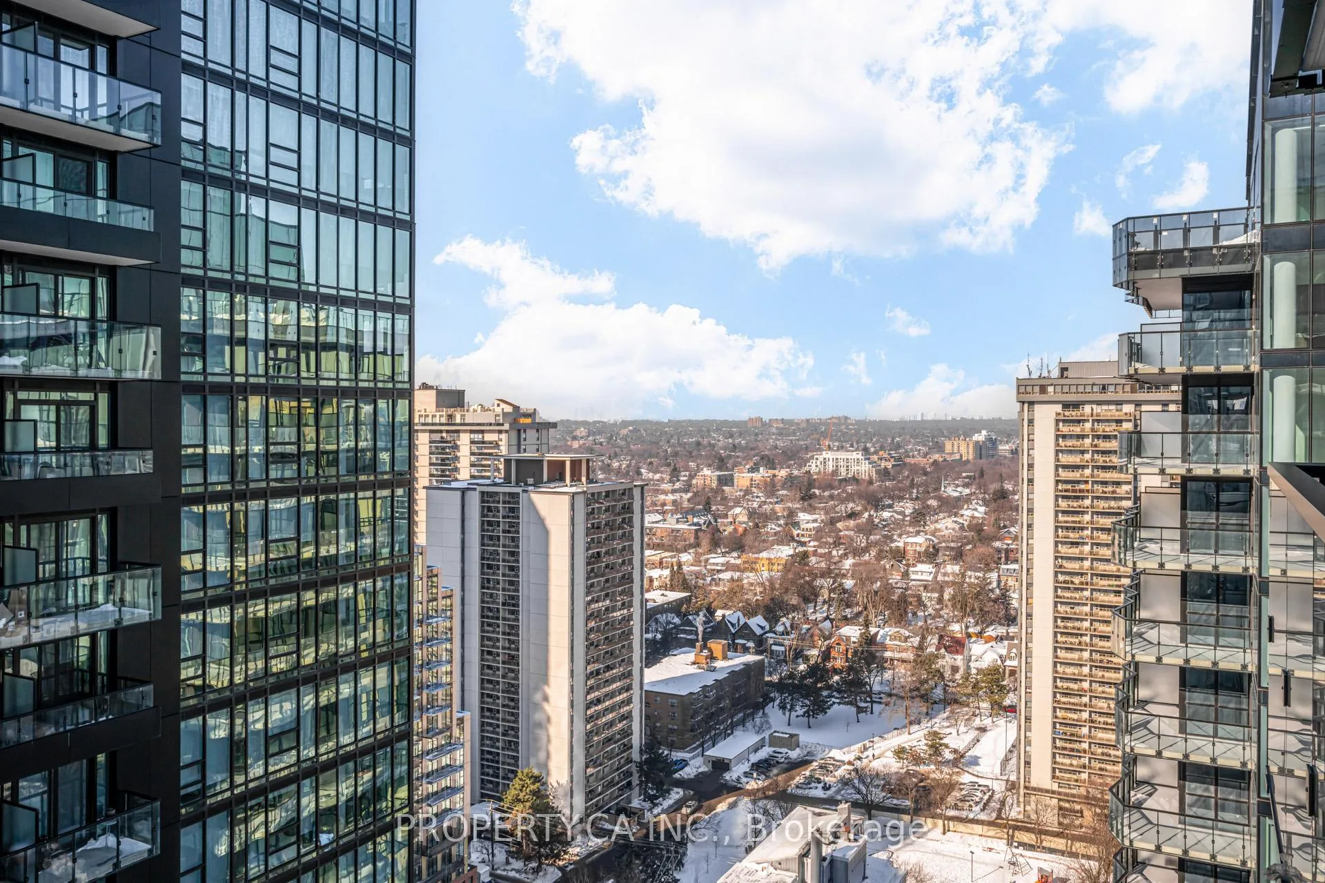 Photo 27 of Unit 2404S, 110 Broadway Avenue, Toronto, Mount Pleasant West — HOMEH