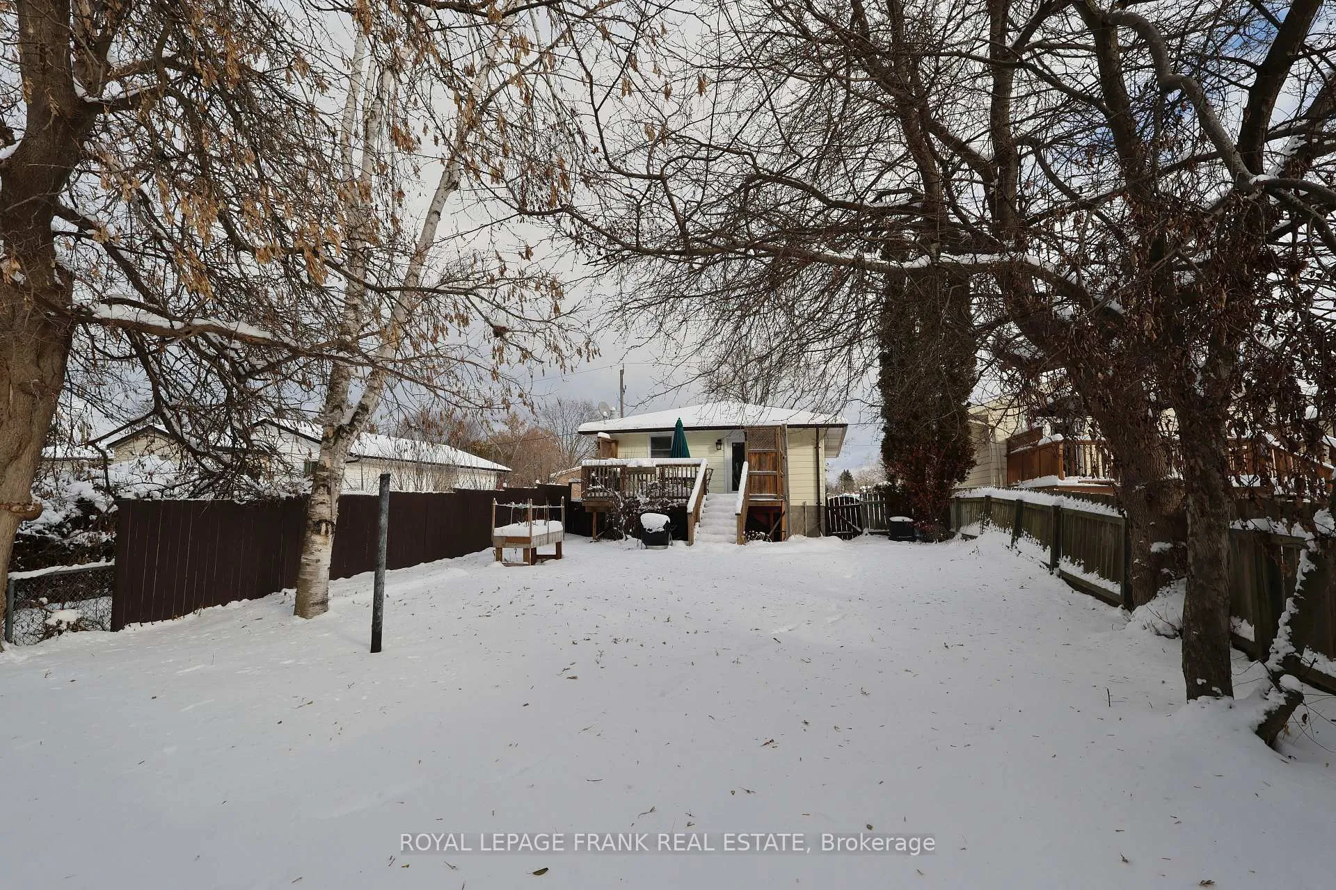 Photo 2 of 393 Southpark Drive, Peterborough, Ashburnham Ward 4 — HOMEH