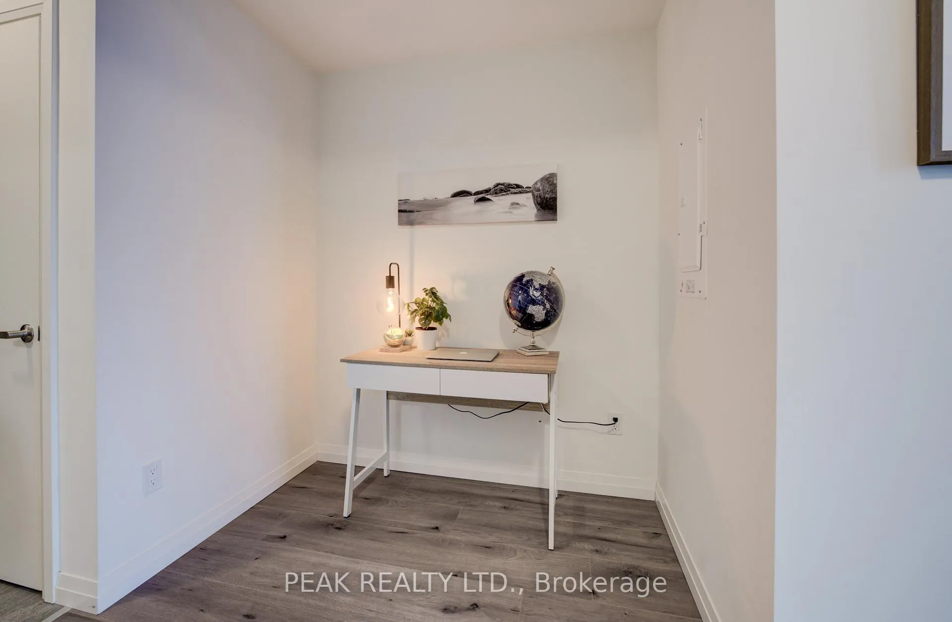 Photo 14 of Unit 903, 108 Garment Street, Kitchener, City Commercial Core — HOMEH