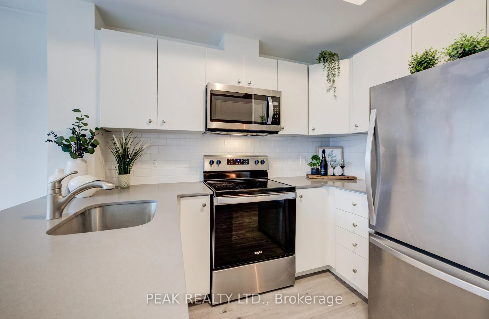 Photo 18 of Unit 903, 108 Garment Street, Kitchener, City Commercial Core — HOMEH