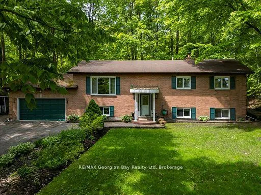 Photo 1 of 31 Lakeview Crescent, Tiny, Rural Tiny — HOMEH