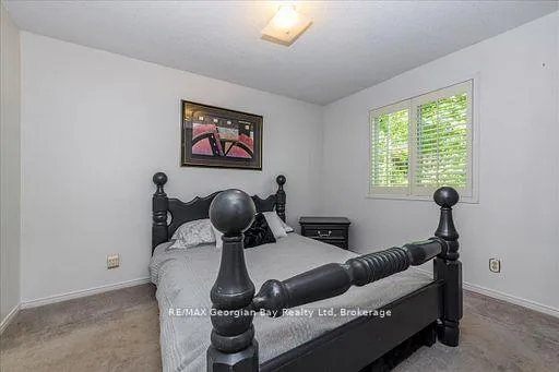 Photo 18 of 31 Lakeview Crescent, Tiny, Rural Tiny — HOMEH