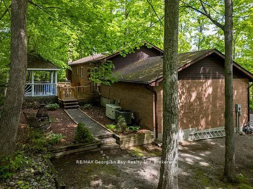 Photo 31 of 31 Lakeview Crescent, Tiny, Rural Tiny — HOMEH