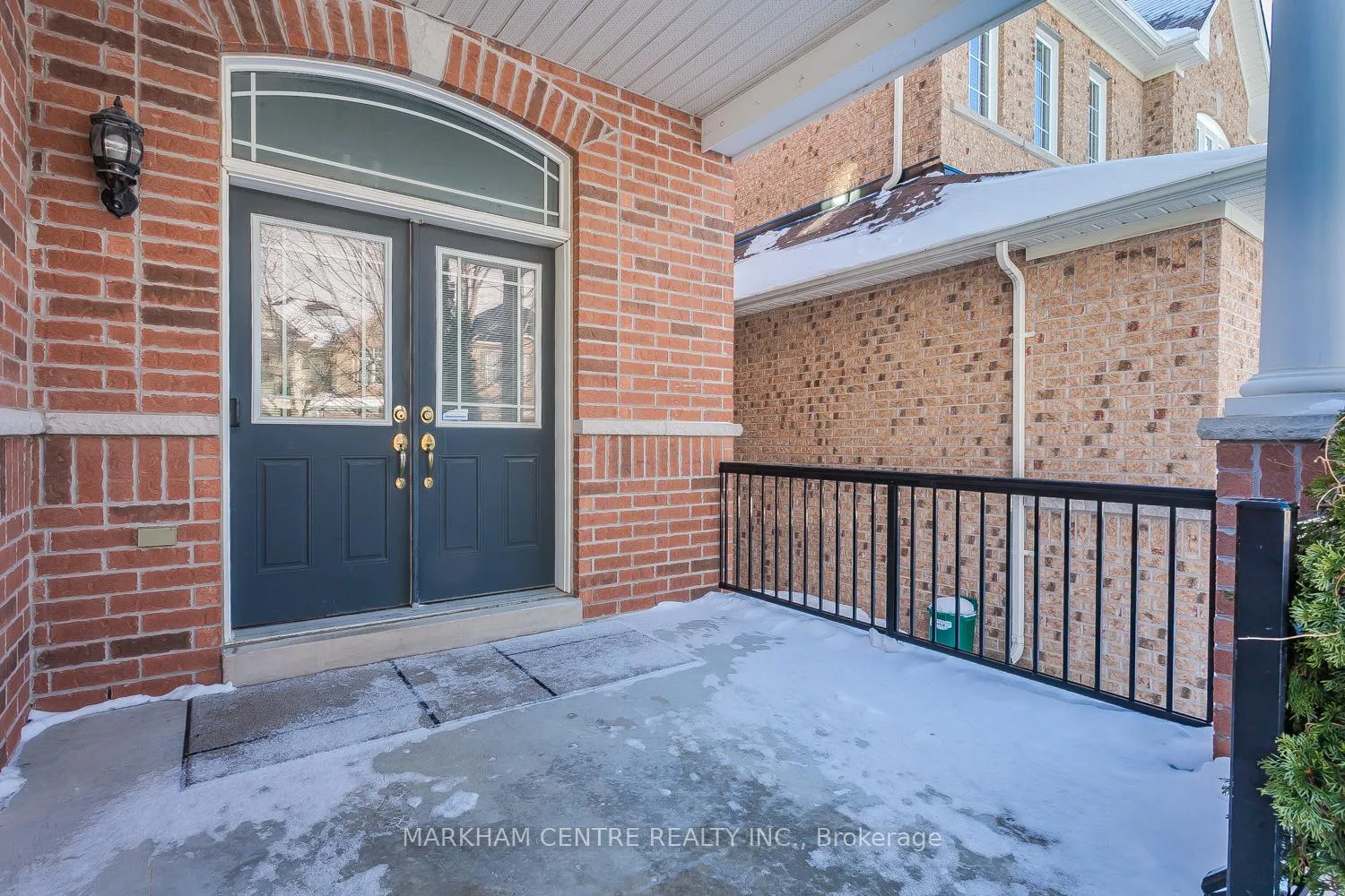 Photo 3 of 67 Chayna Crescent, Vaughan, Patterson — HOMEH