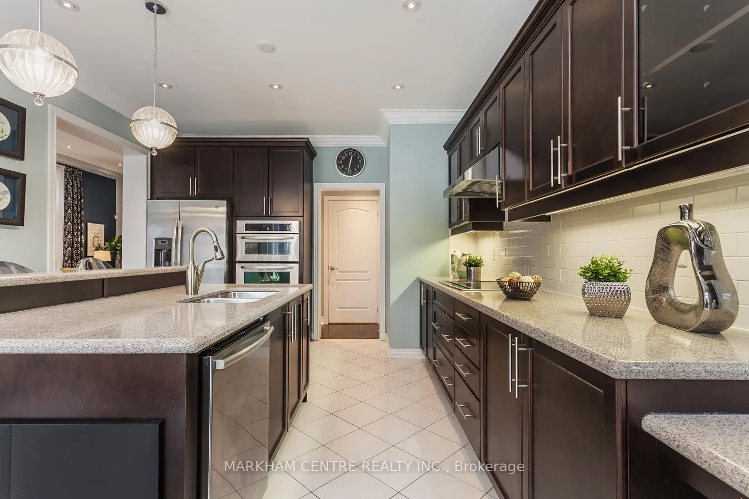 Photo 18 of 67 Chayna Crescent, Vaughan, Patterson — HOMEH