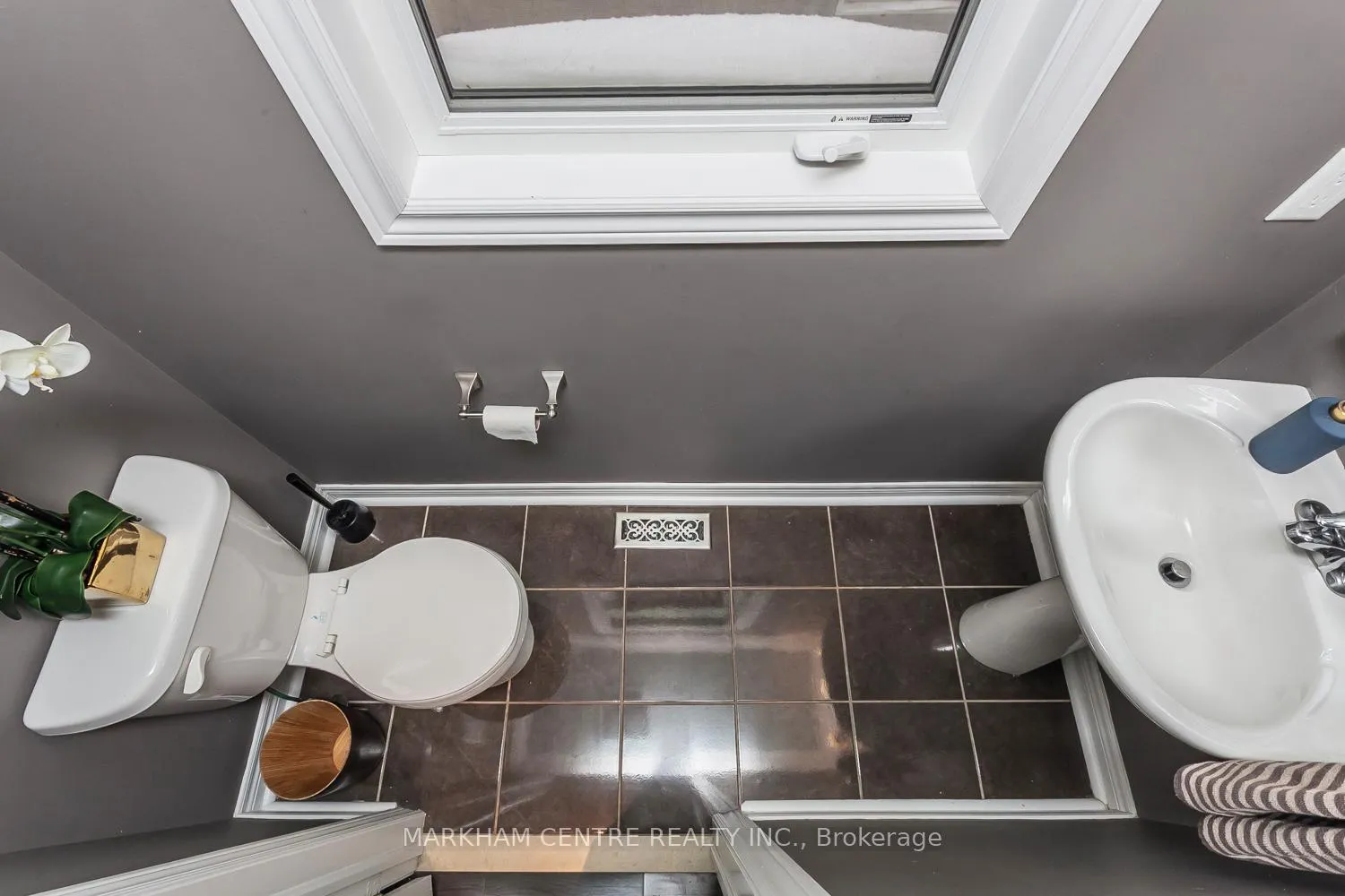 Photo 20 of 67 Chayna Crescent, Vaughan, Patterson — HOMEH